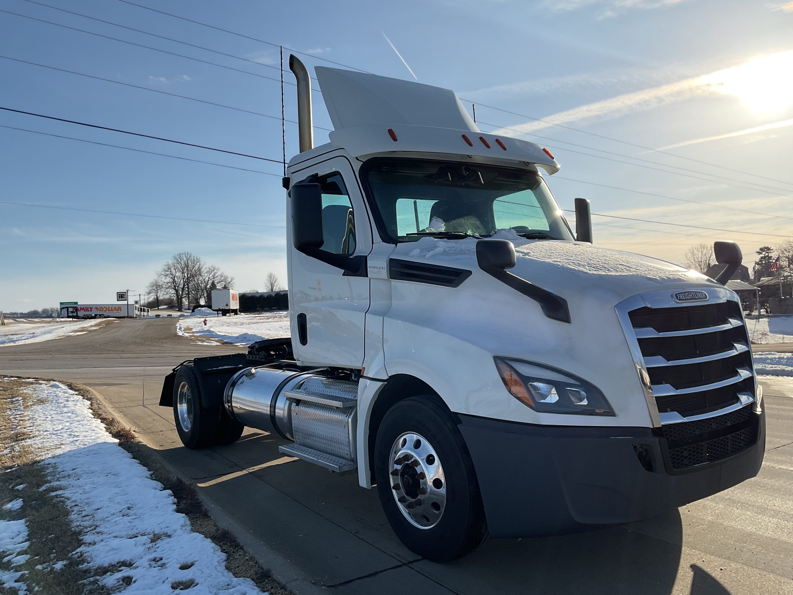 2019 Freightliner PT126DC 2019 Freightliner PT126DC - image 3 of 6