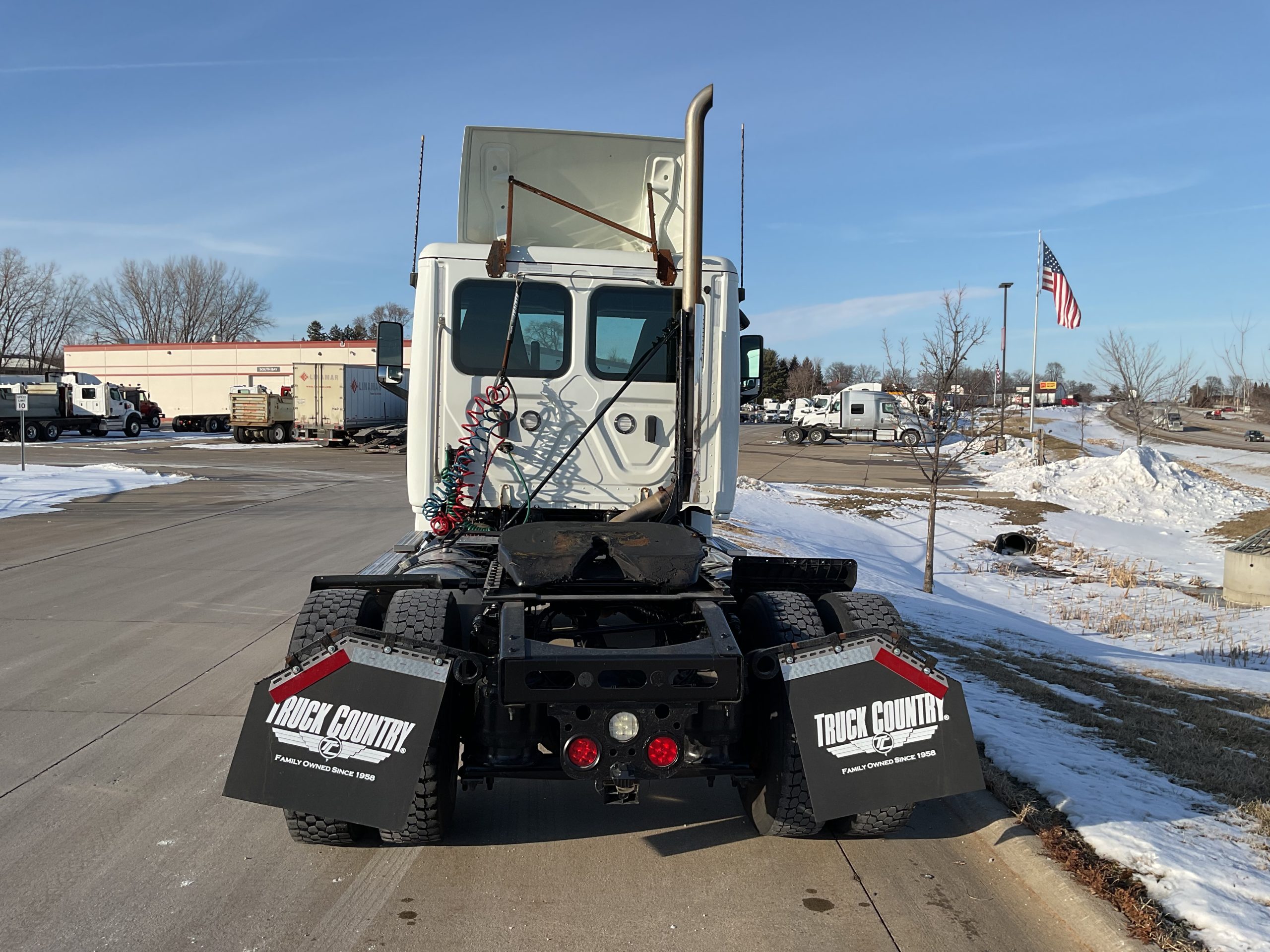 2019 Freightliner PT126DC 2019 Freightliner PT126DC - image 4 of 6