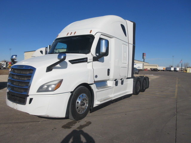 2023 Freightliner PT126SLP 2023 Freightliner PT126SLP - image 1 of 6