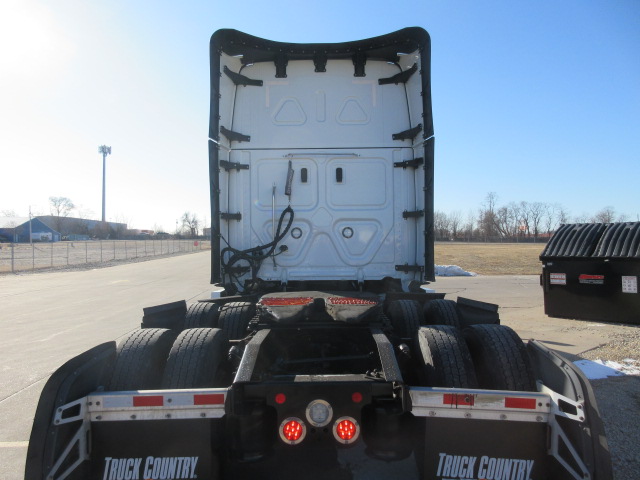 2023 Freightliner PT126SLP 2023 Freightliner PT126SLP - image 5 of 6