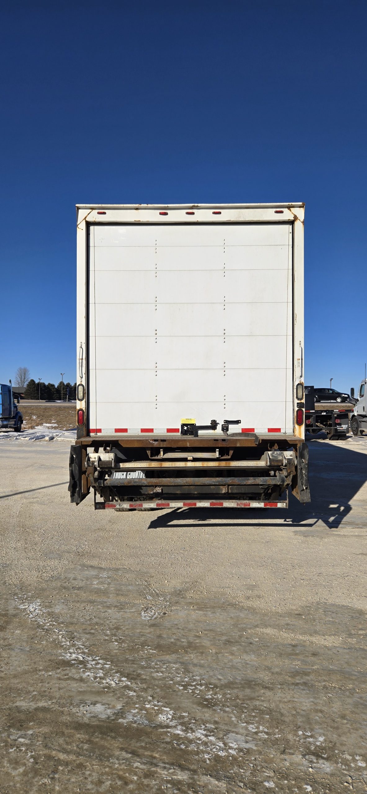 2011 Freightliner M2 106 2011 Freightliner M2 106 - image 3 of 6