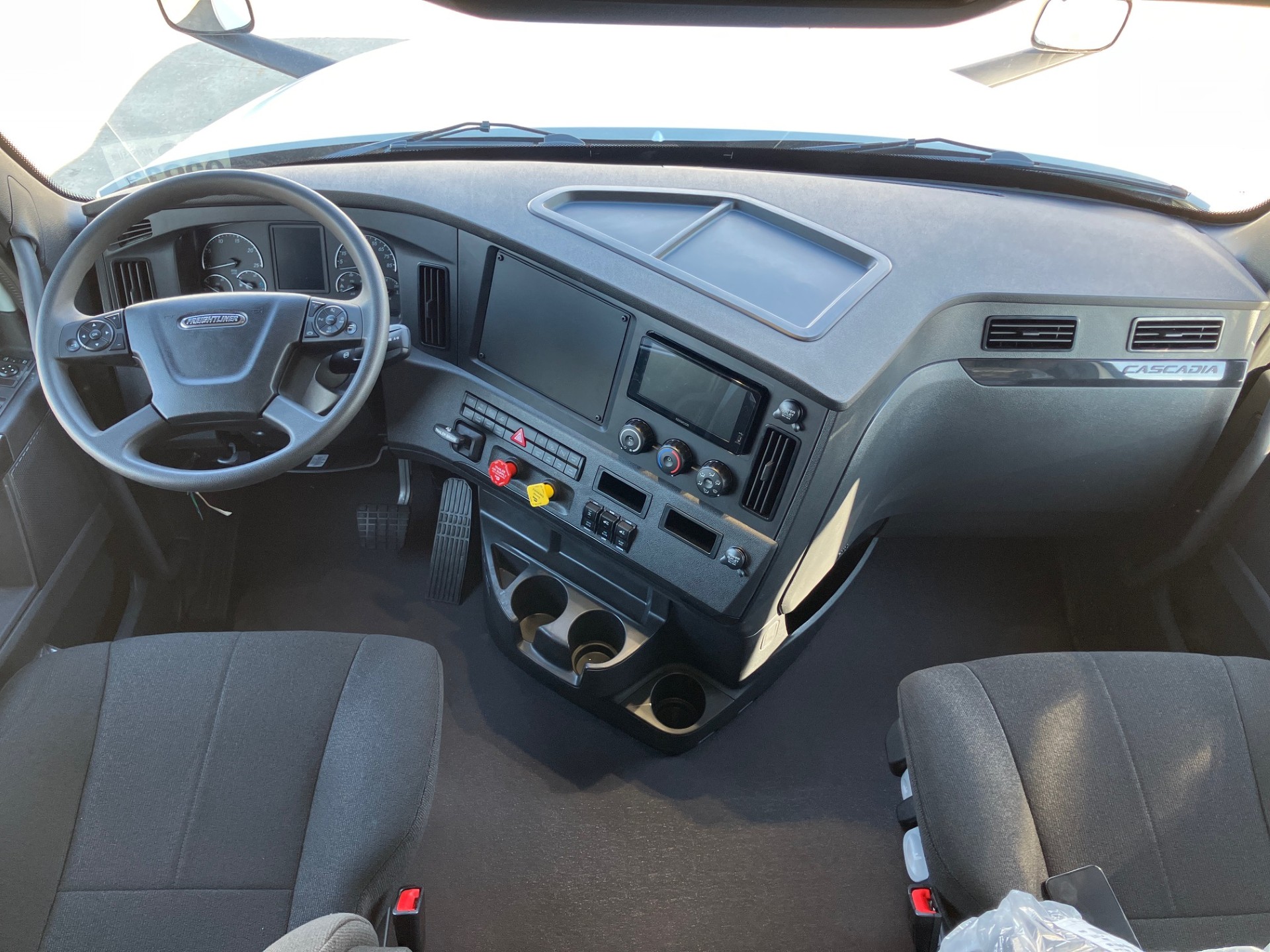 2027 Freightliner PT126SLP 2027 Freightliner PT126SLP - image 4 of 6