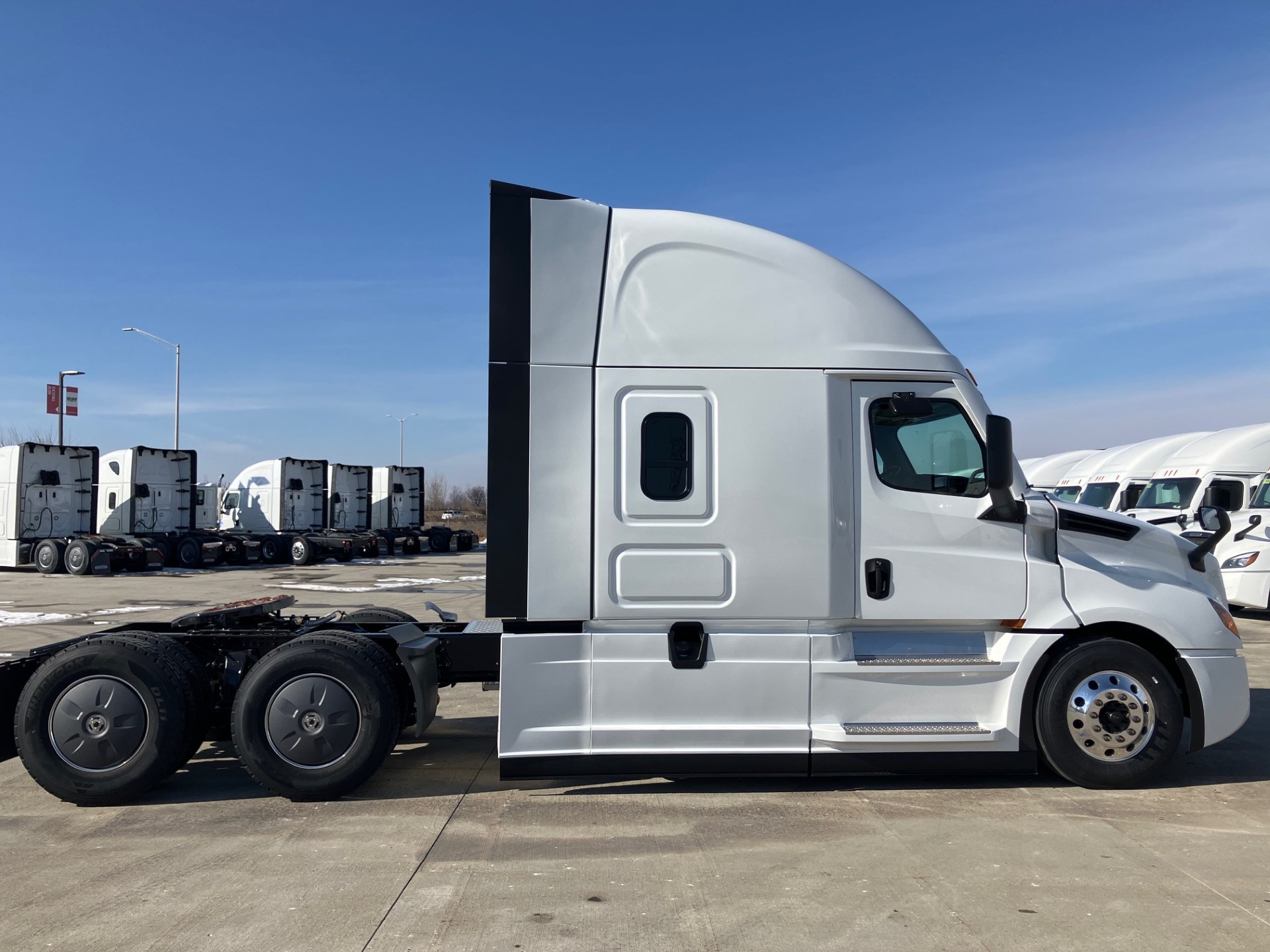 2027 Freightliner PT126SLP 2027 Freightliner PT126SLP - image 2 of 6