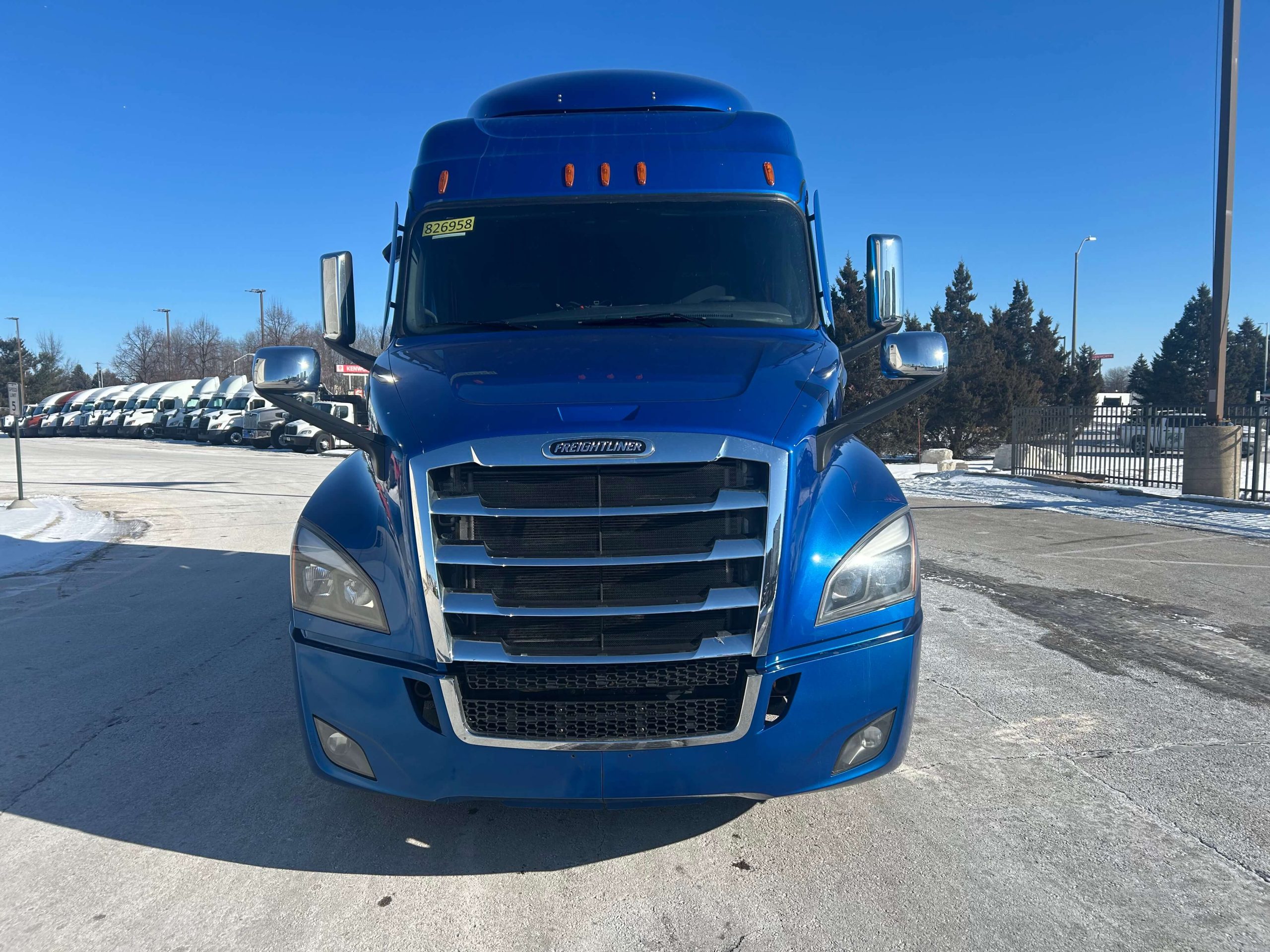 2024 Freightliner PT126SLP 2024 Freightliner PT126SLP - image 2 of 6