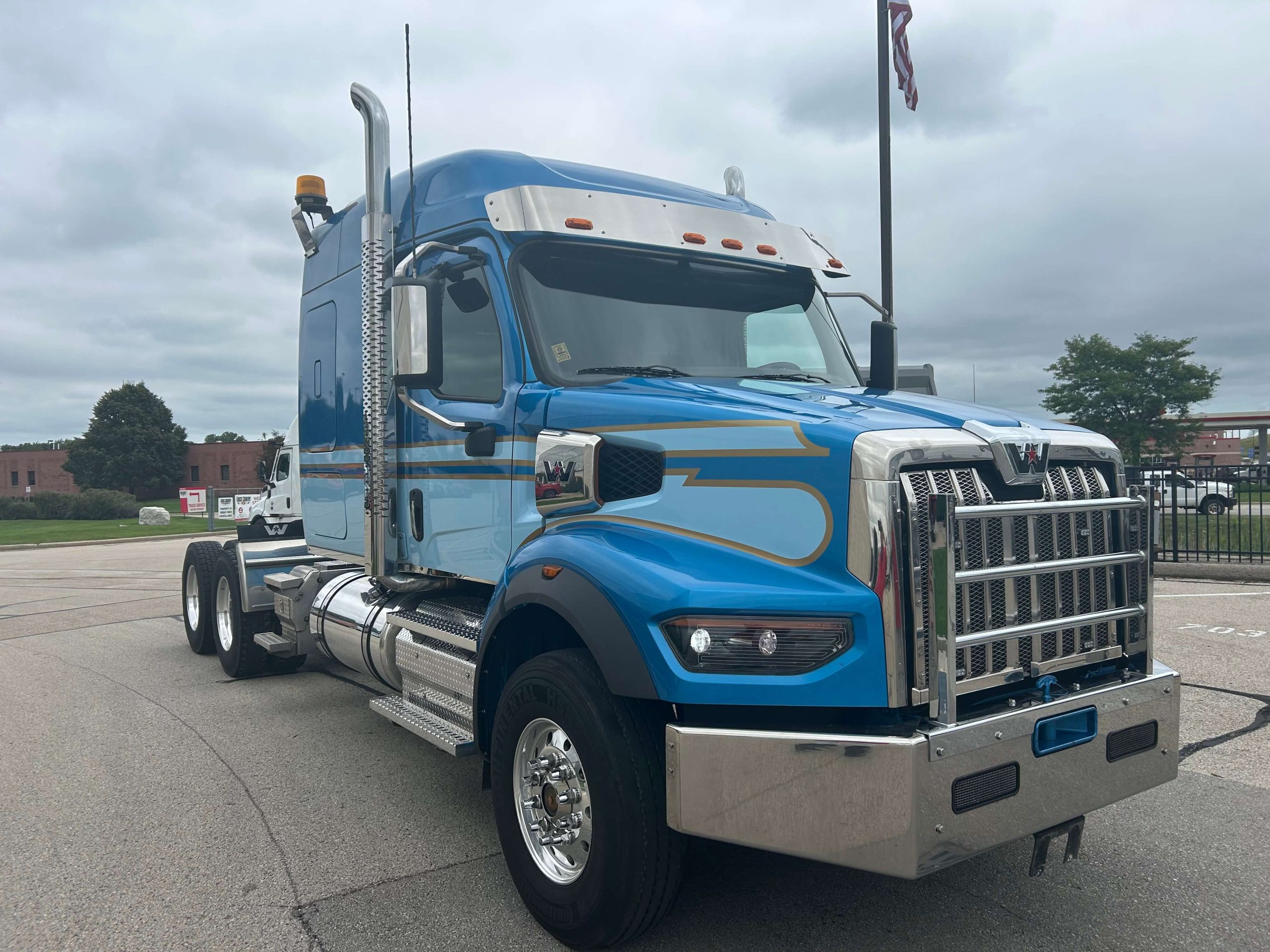 2024 Western Star 49X 2024 Western Star 49X - image 3 of 6