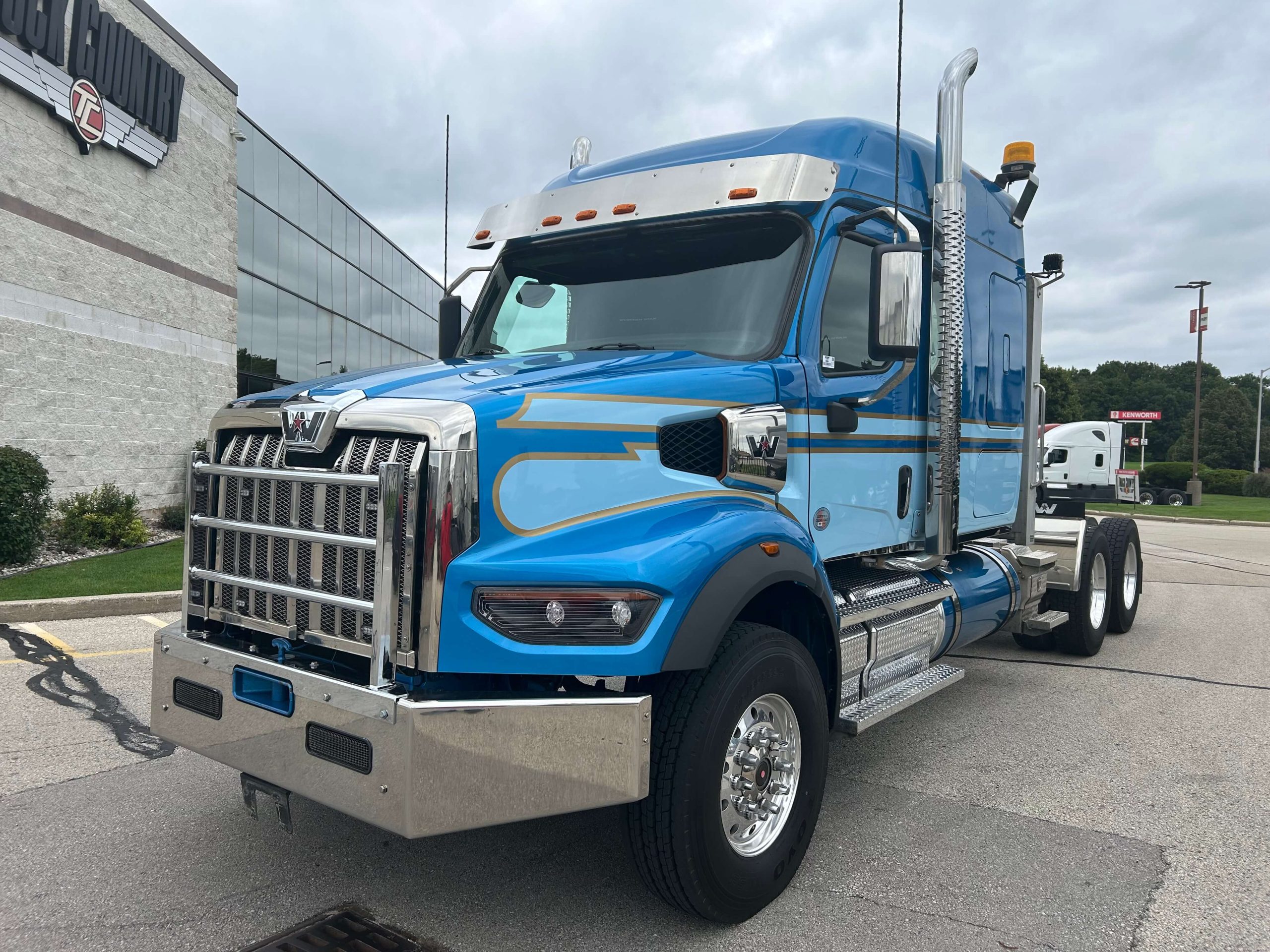 2024 Western Star 49X 2024 Western Star 49X - image 1 of 6