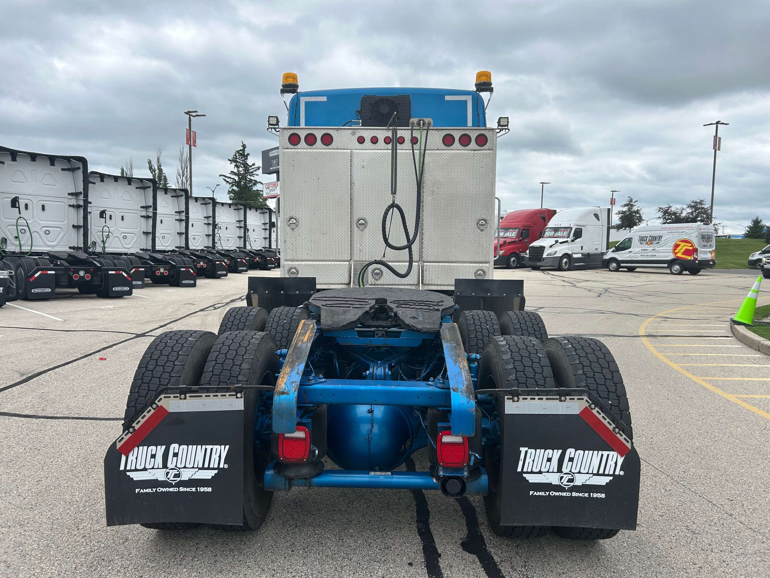 2024 Western Star 49X 2024 Western Star 49X - image 4 of 6