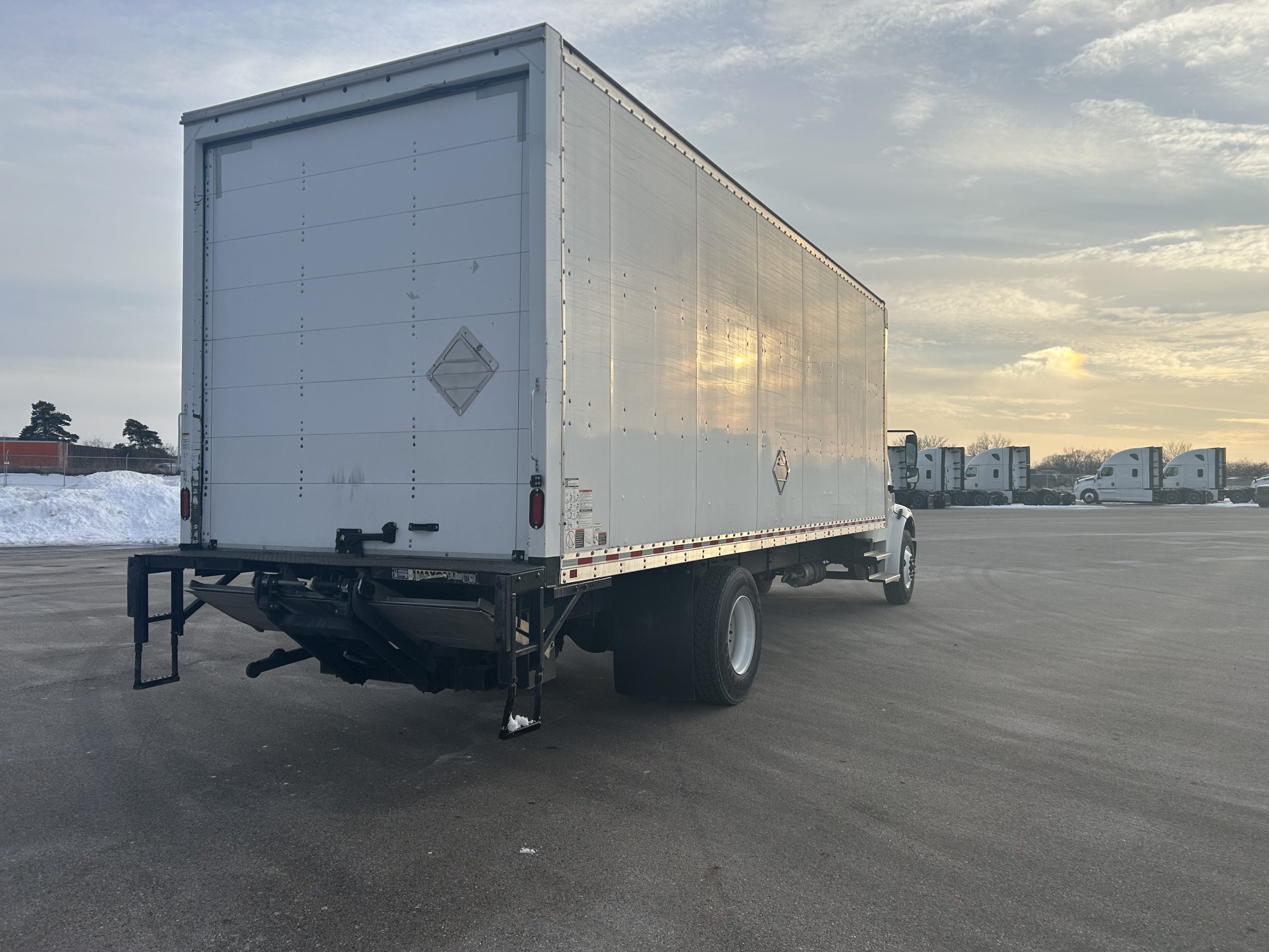 2021 Freightliner M2 106 2021 Freightliner M2 106 - image 6 of 6