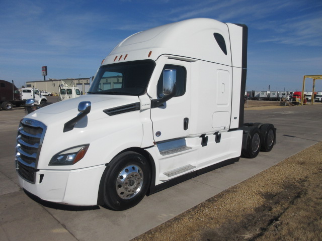 2023 Freightliner PT126SLP 2023 Freightliner PT126SLP - image 1 of 6