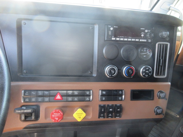 2023 Freightliner PT126SLP 2023 Freightliner PT126SLP - image 5 of 6