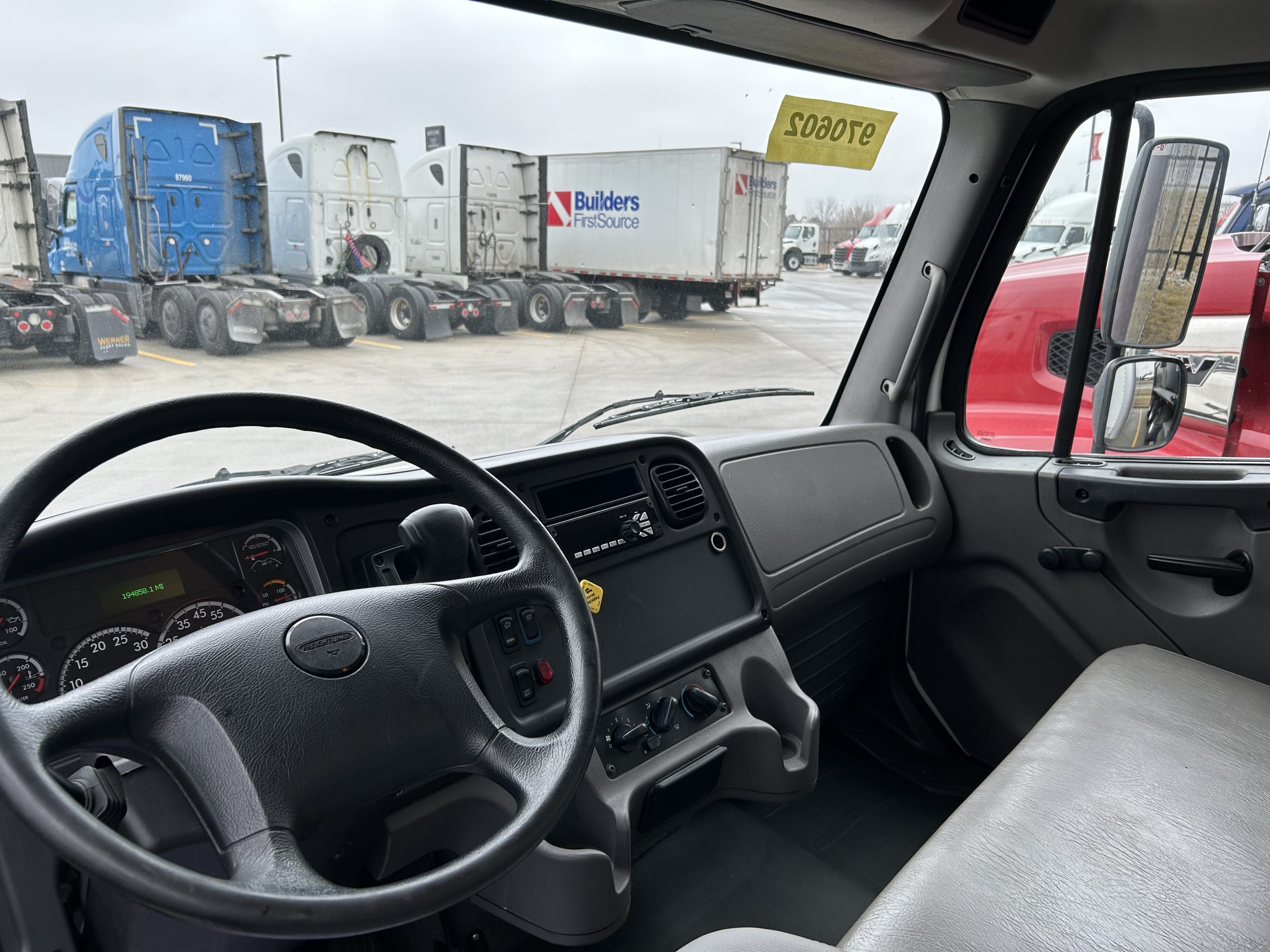 2021 Freightliner M2 106 2021 Freightliner M2 106 - image 5 of 6