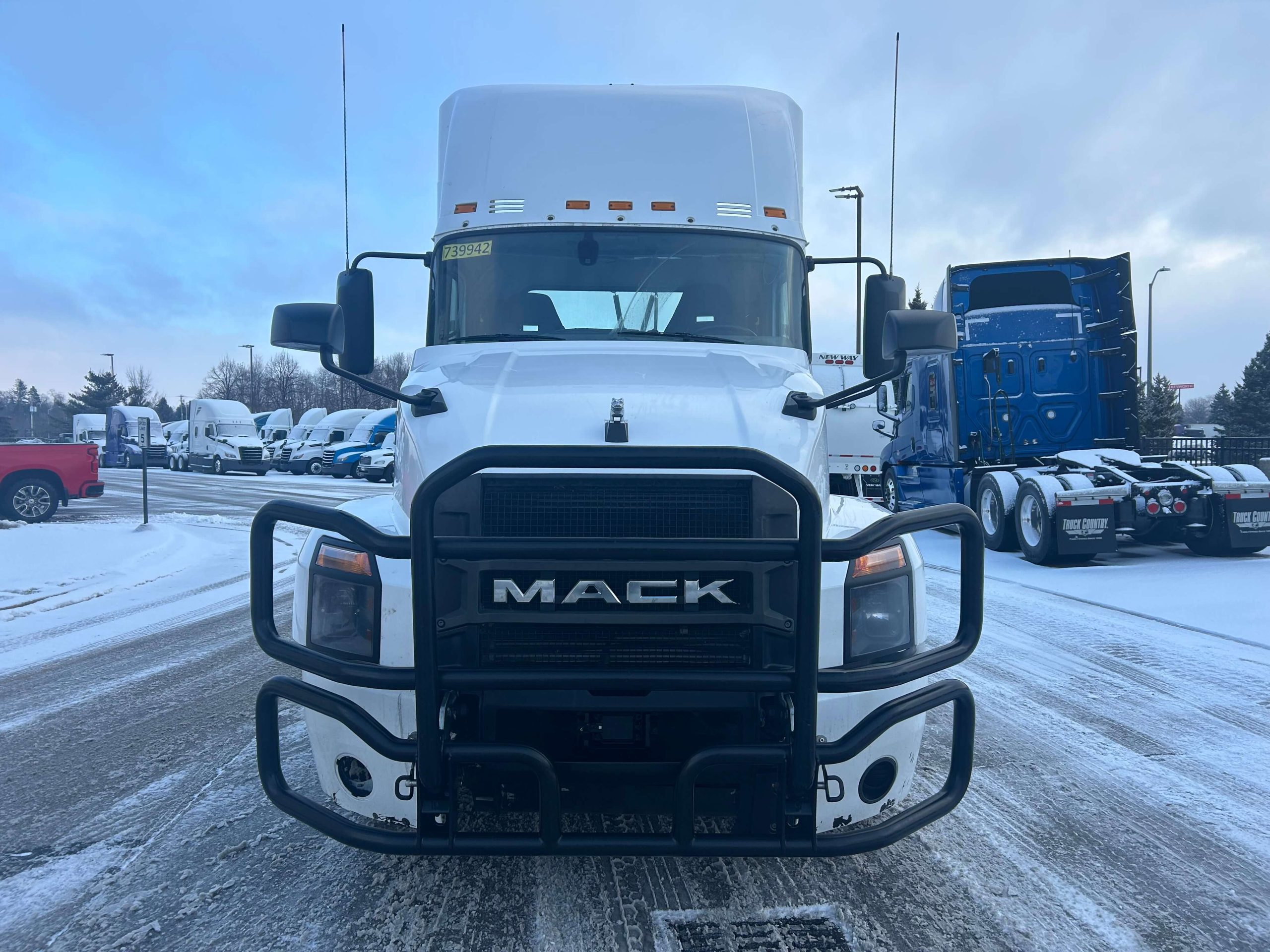 2019 MACK GRANITE MHD 2019 MACK GRANITE MHD - image 2 of 6