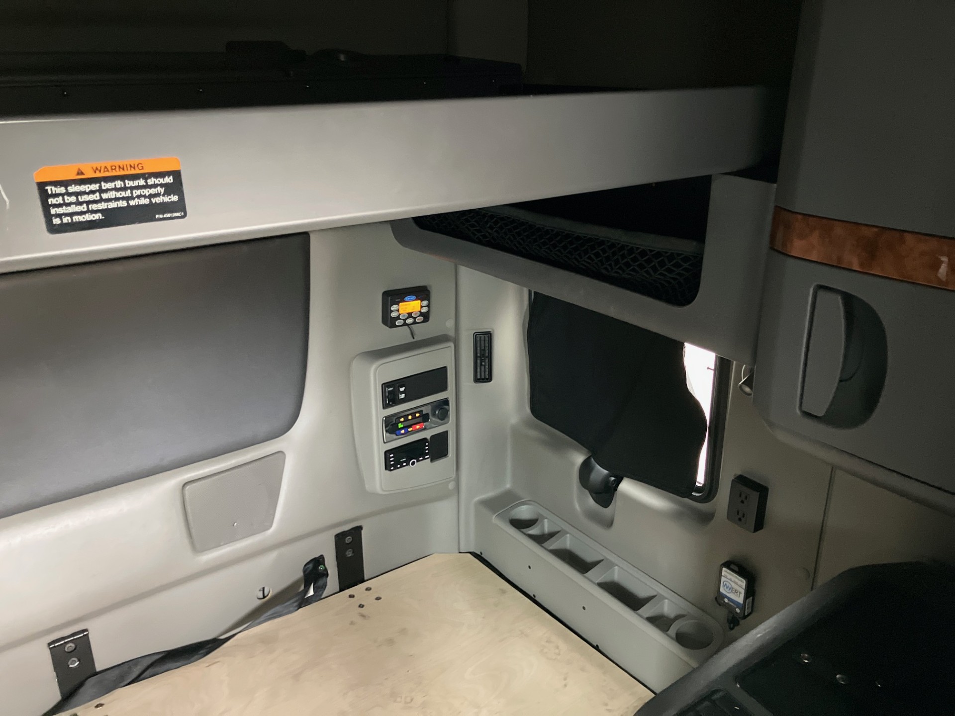 2022 International LT625 068Rf00000ajI5j 2022 International LT625 068Rf00000ajI5j