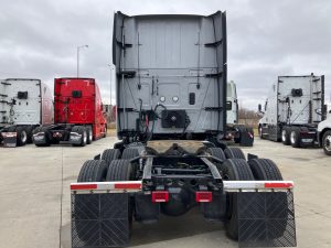 2022 International LT625 068Rf00000ajK64