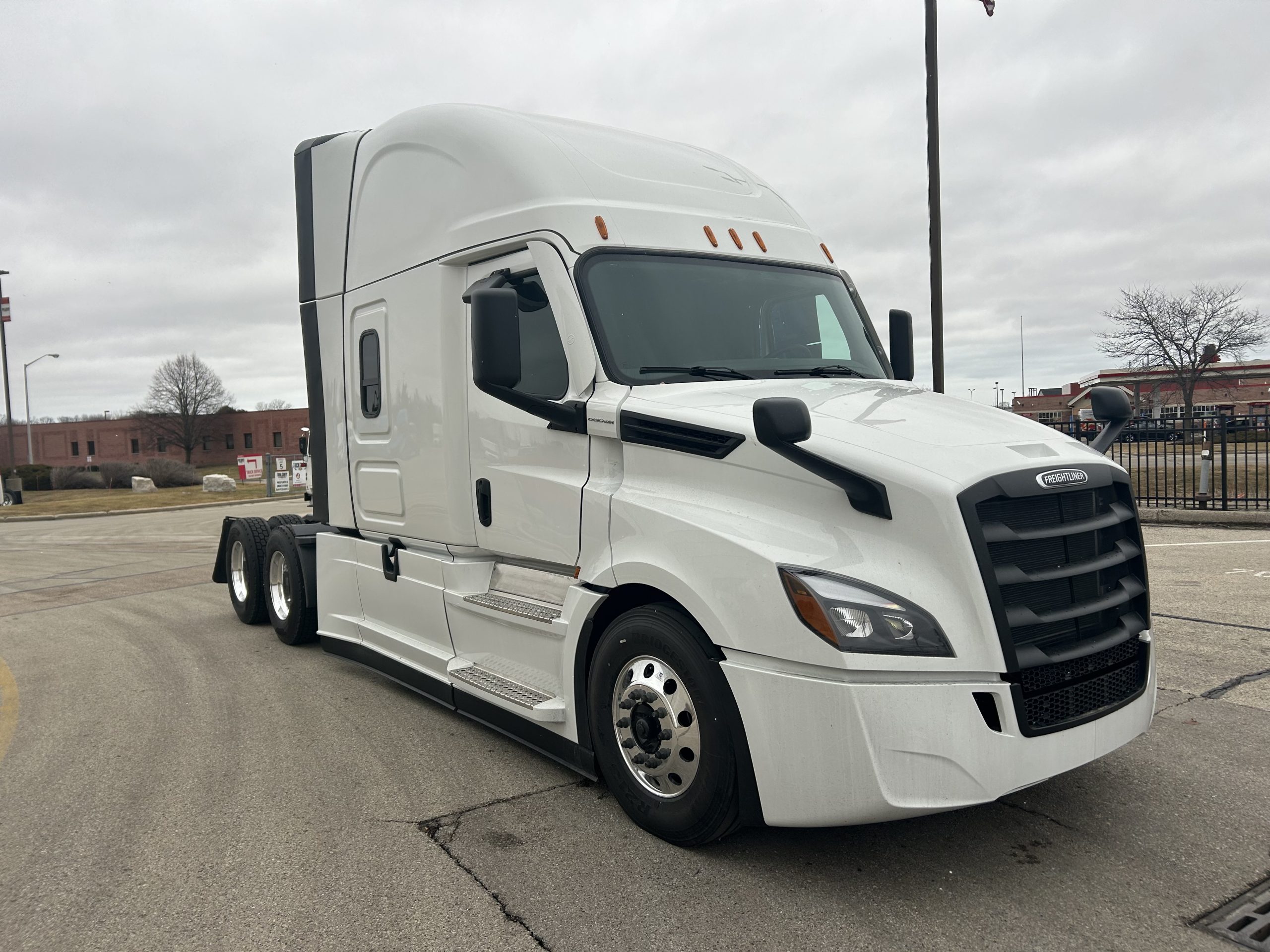 2027 Freightliner PT126SLP 2027 Freightliner PT126SLP - image 4 of 6