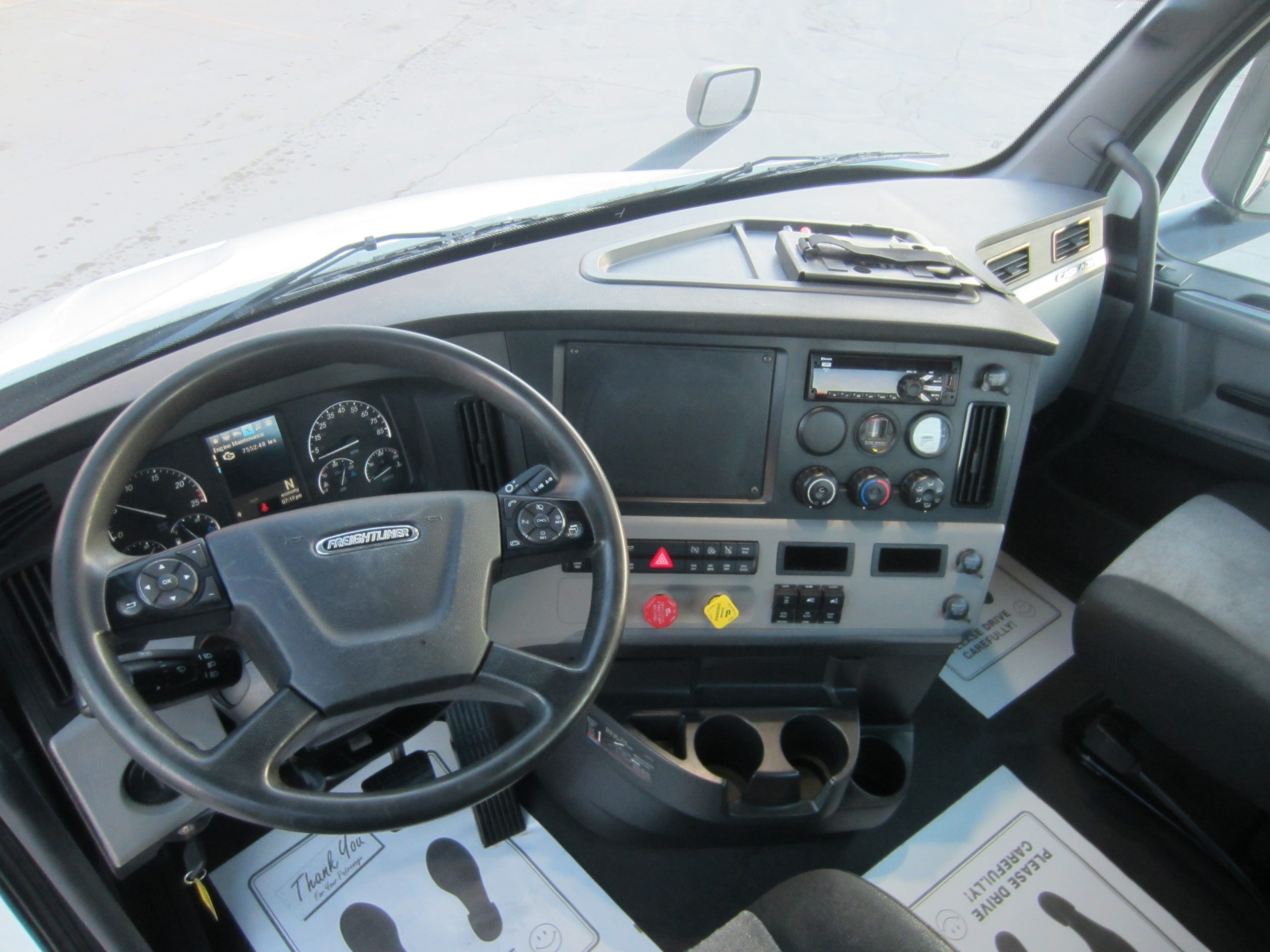 2021 Freightliner PE116DC 2021 Freightliner PE116DC - image 5 of 6