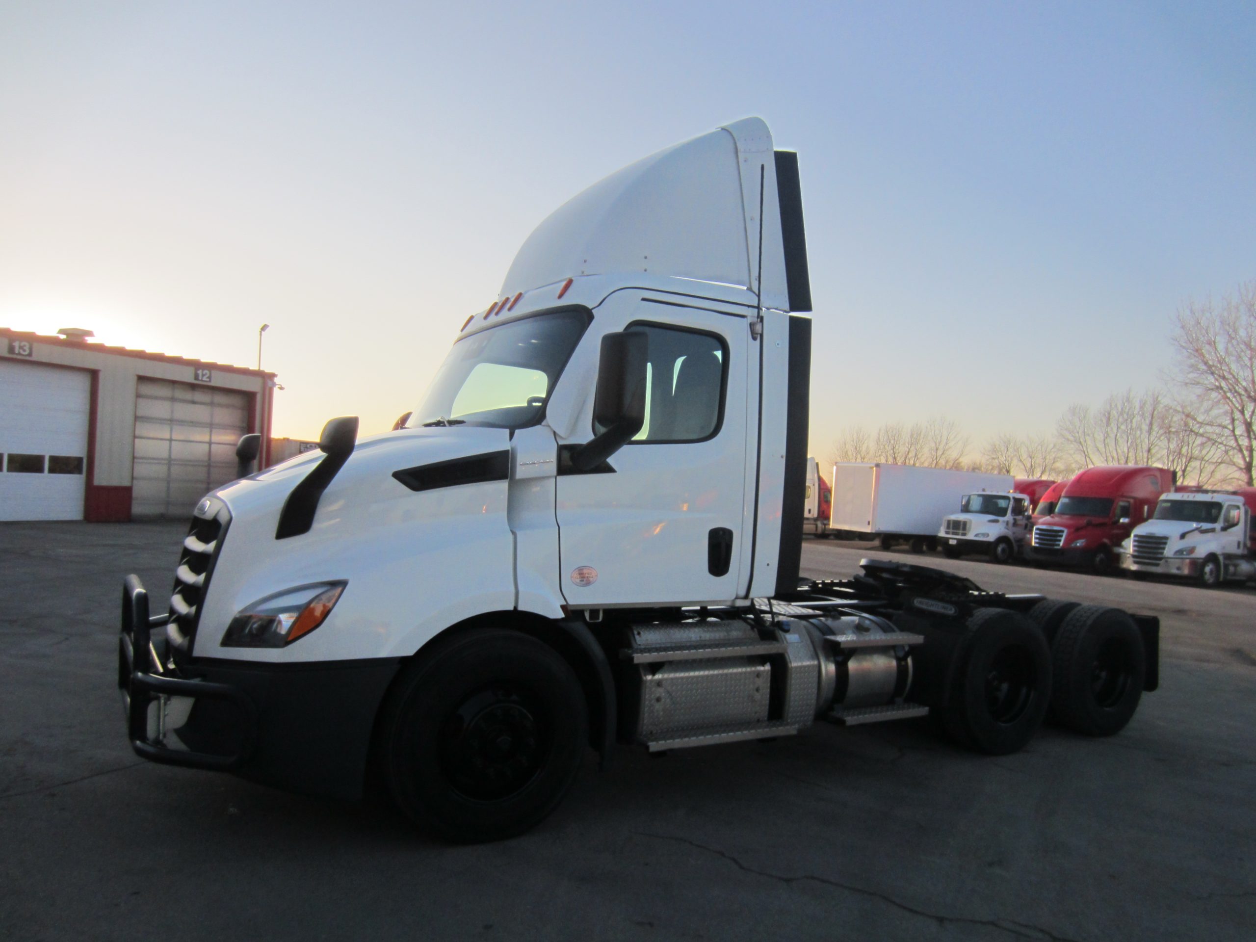 2021 Freightliner PE116DC 2021 Freightliner PE116DC - image 1 of 6