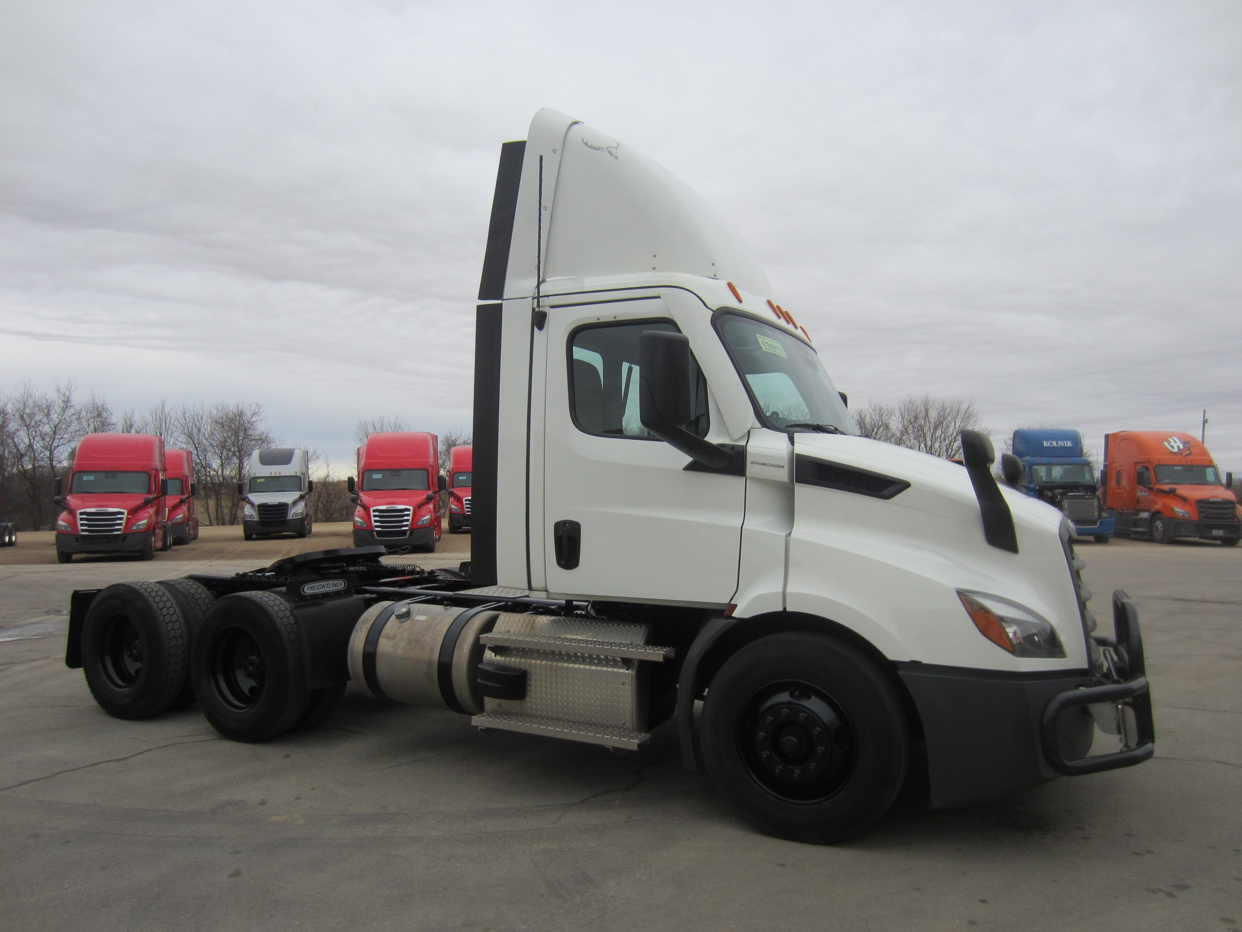 2021 Freightliner PE116DC 2021 Freightliner PE116DC - image 3 of 6