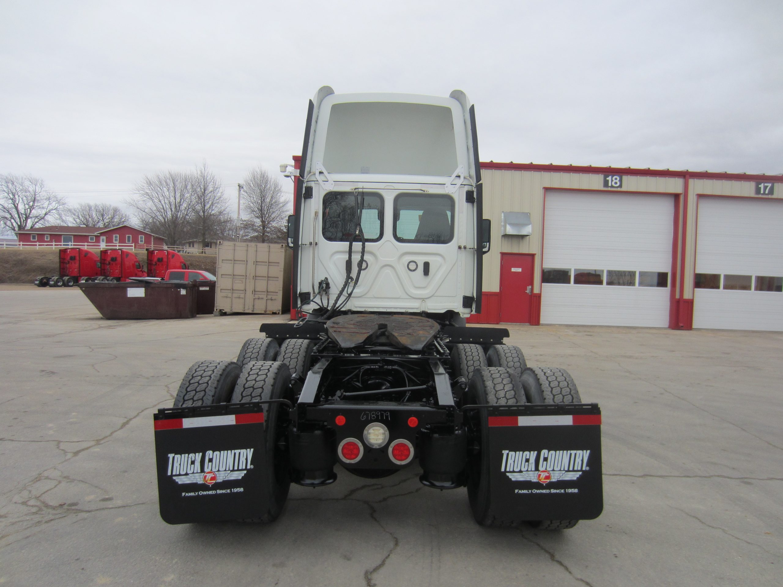 2021 Freightliner PE116DC 2021 Freightliner PE116DC - image 4 of 6