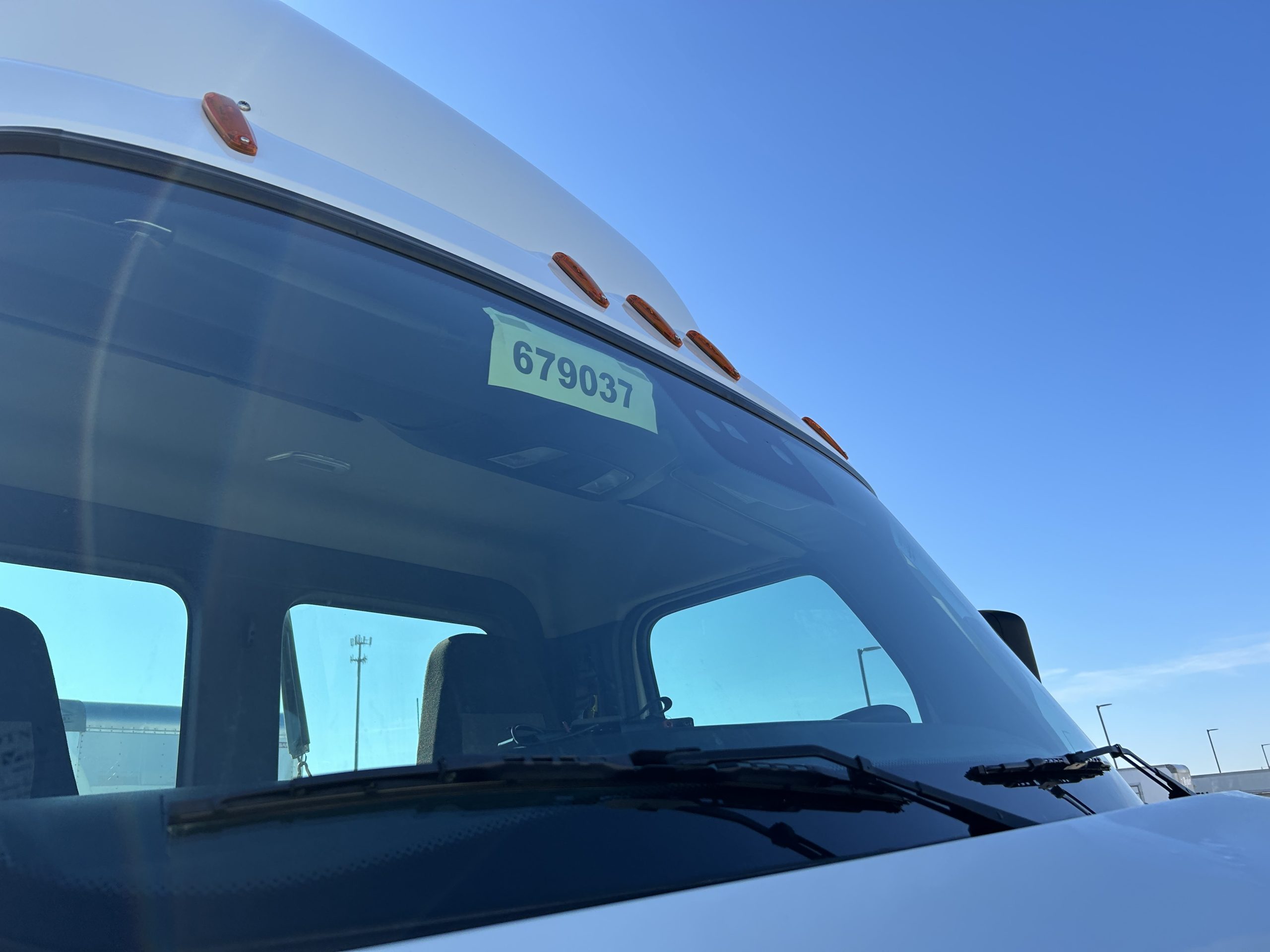 2021 Freightliner PE116DC 068Rf00000b5tY2 2021 Freightliner PE116DC 068Rf00000b5tY2