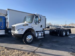 2011 Freightliner M280 068Rf00000b6vOB