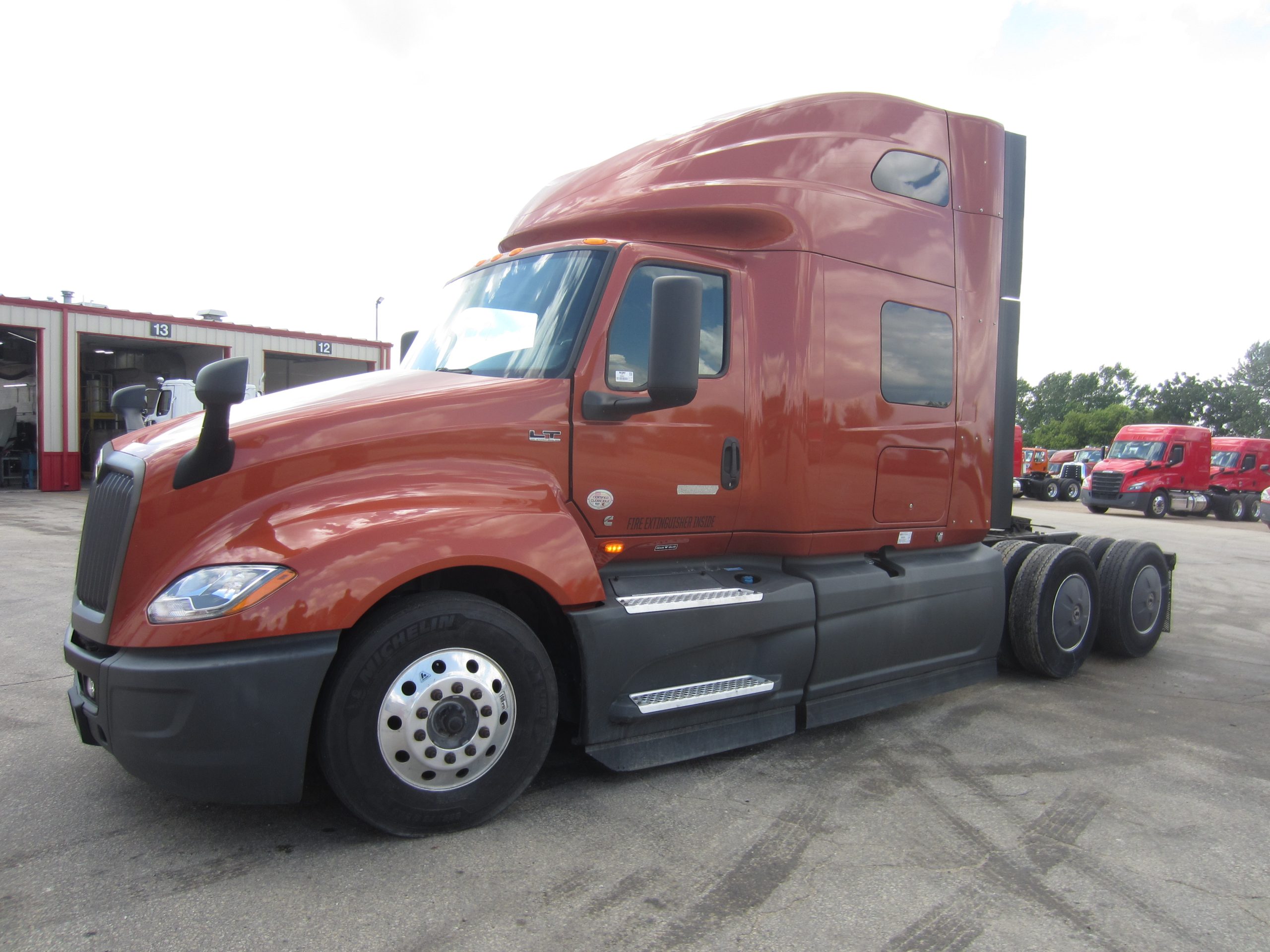 2022 International LT625 2022 International LT625 - image 1 of 6