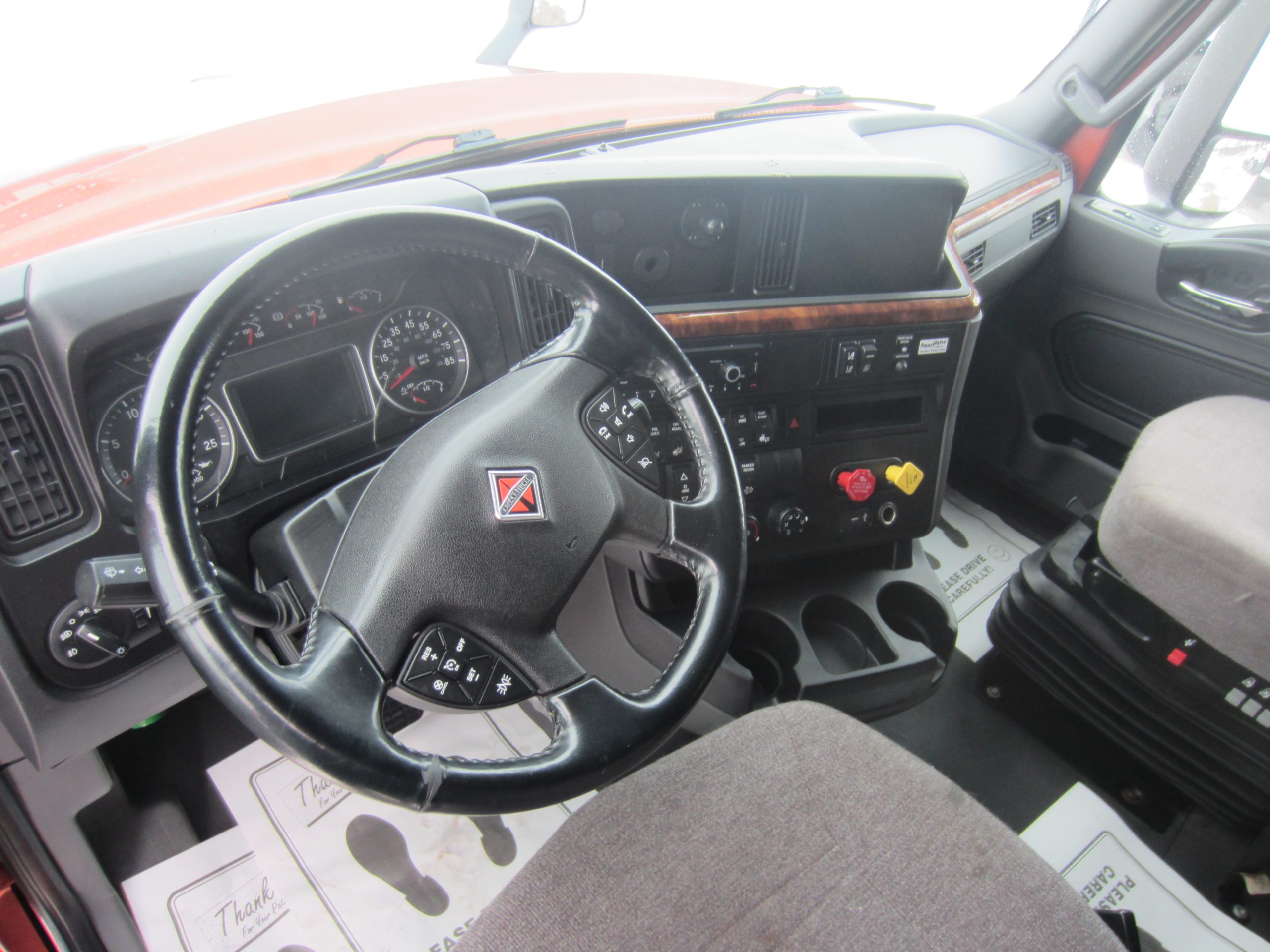 2022 International LT625 2022 International LT625 - image 5 of 6