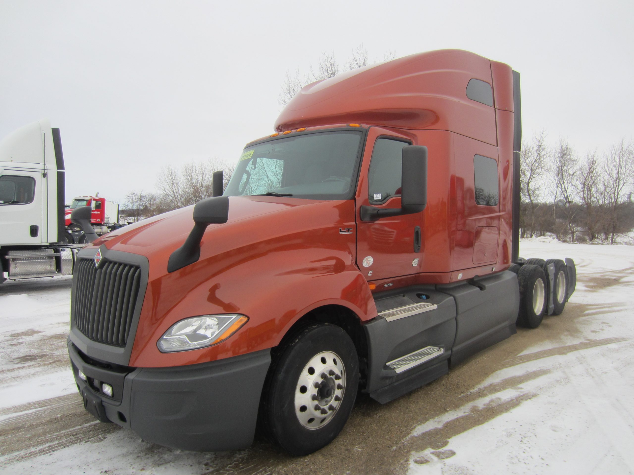 2022 International LT625 2022 International LT625 - image 1 of 6