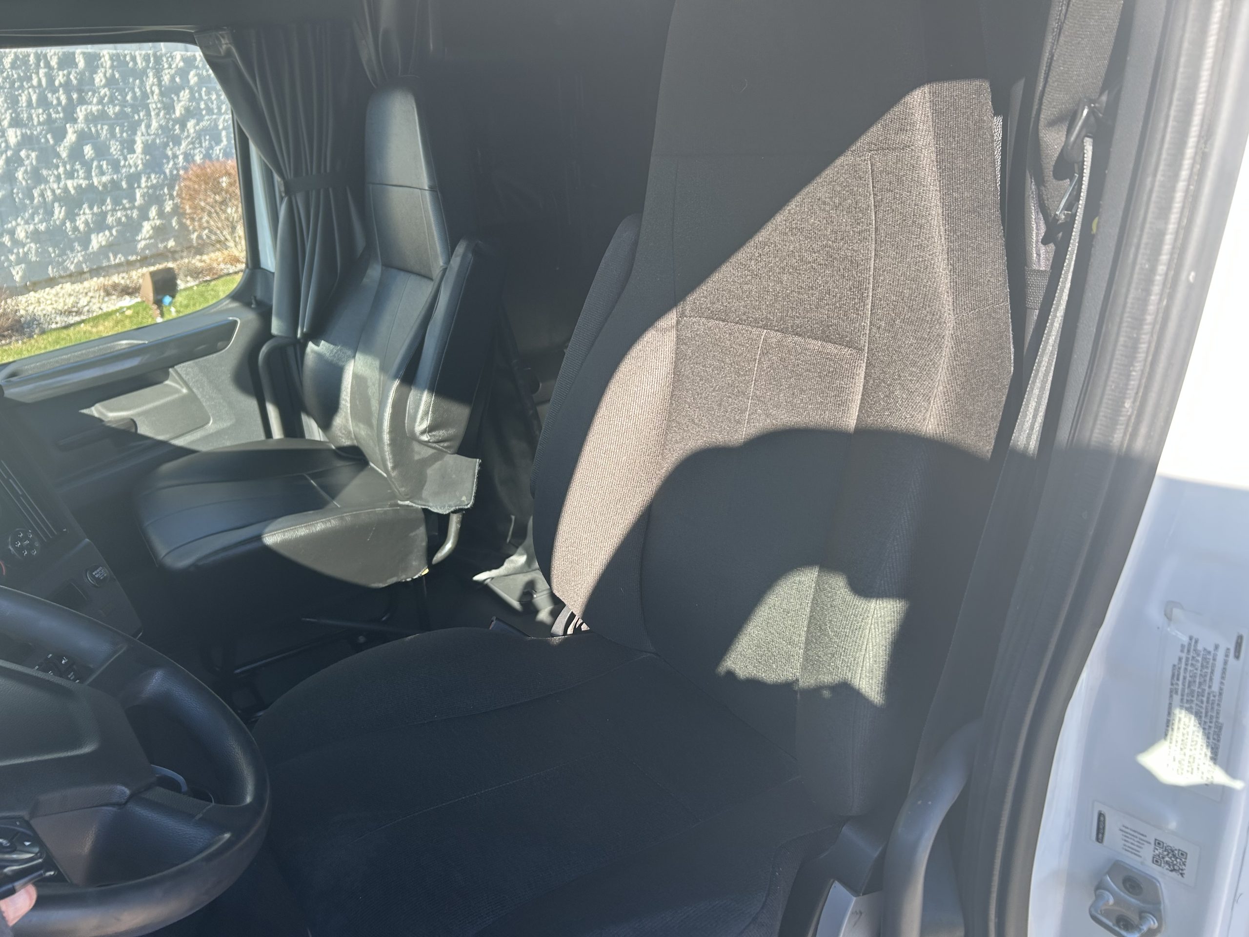 2023 Freightliner PT126 2023 Freightliner PT126 - image 5 of 6