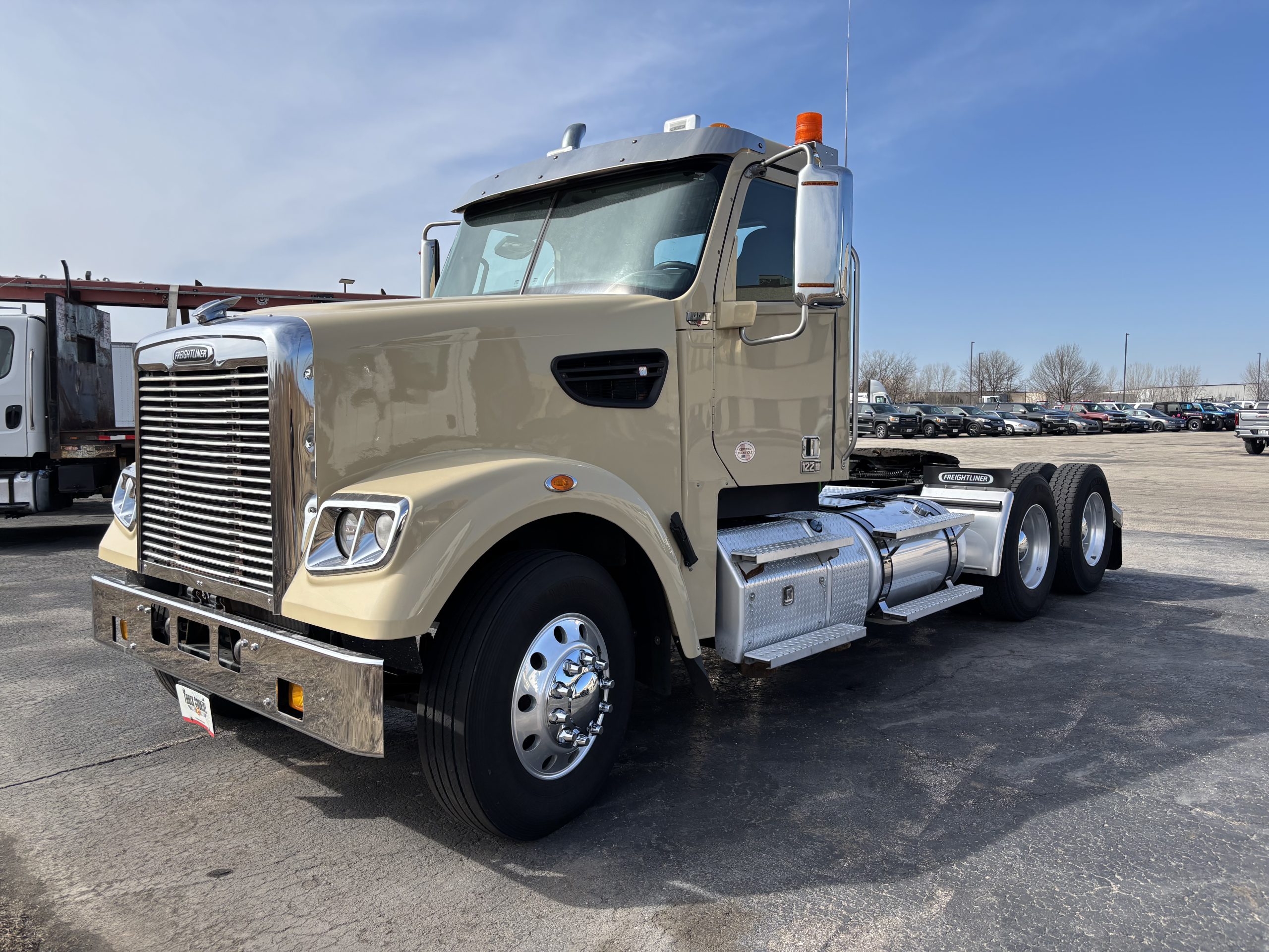 2020 Freightliner 122SD 2020 Freightliner 122SD - image 1 of 6
