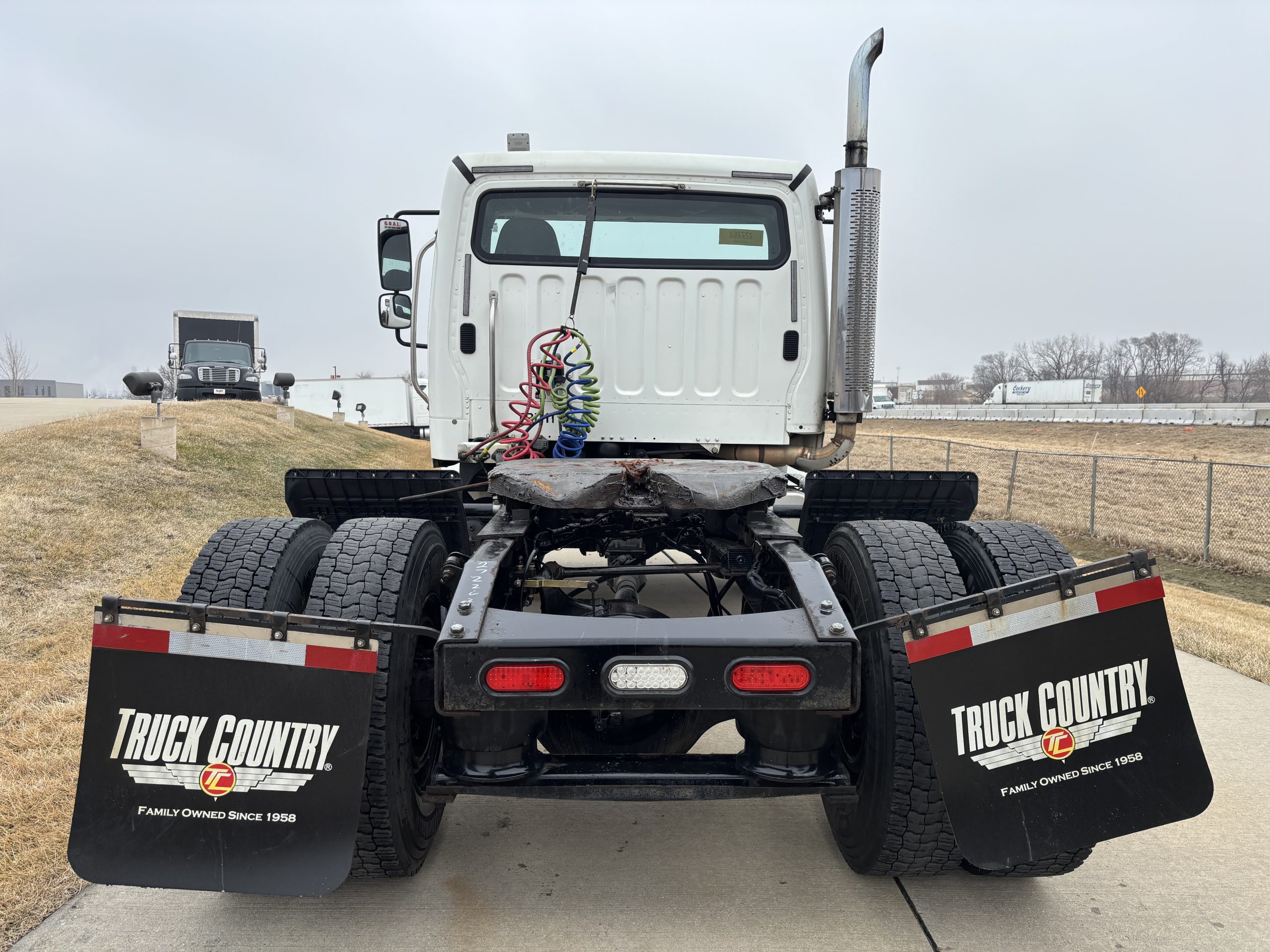 2007 Freightliner M2 106 2007 Freightliner M2 106 - image 4 of 6