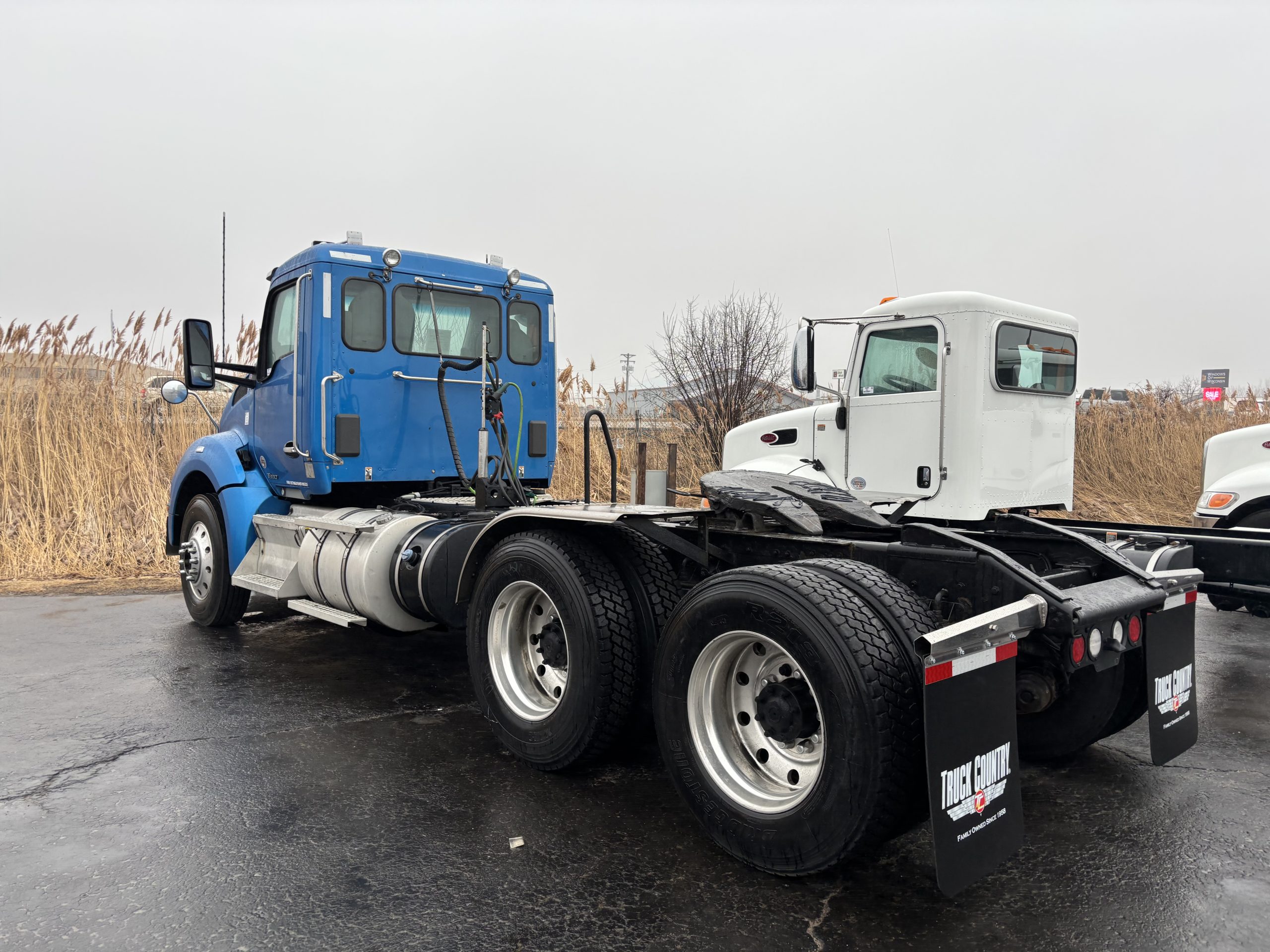 2021 Kenworth T880 2021 Kenworth T880 - image 5 of 6