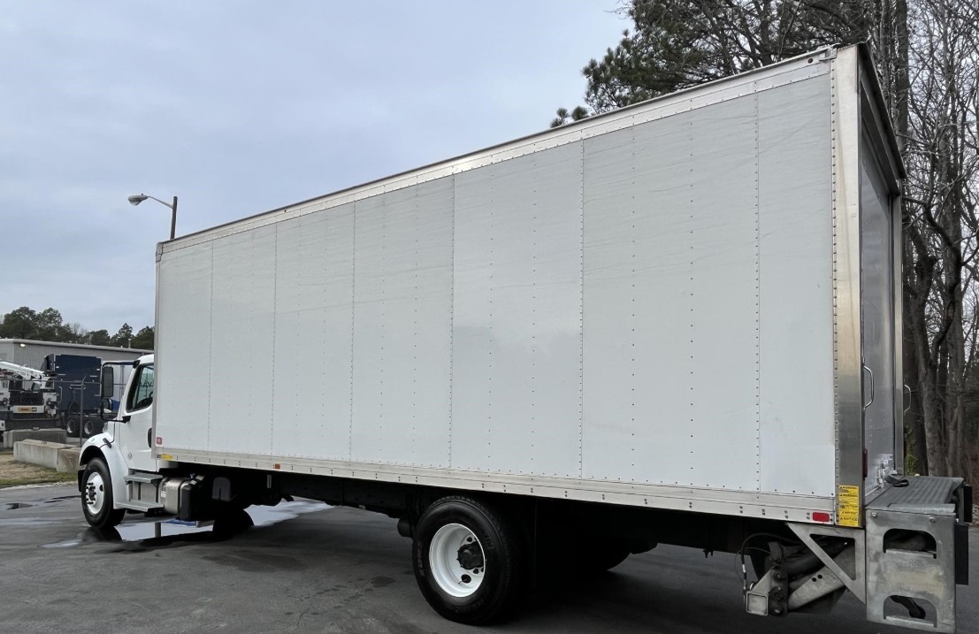 2022 Freightliner M2 106 068Rf00000bU0uz 2022 Freightliner M2 106 068Rf00000bU0uz