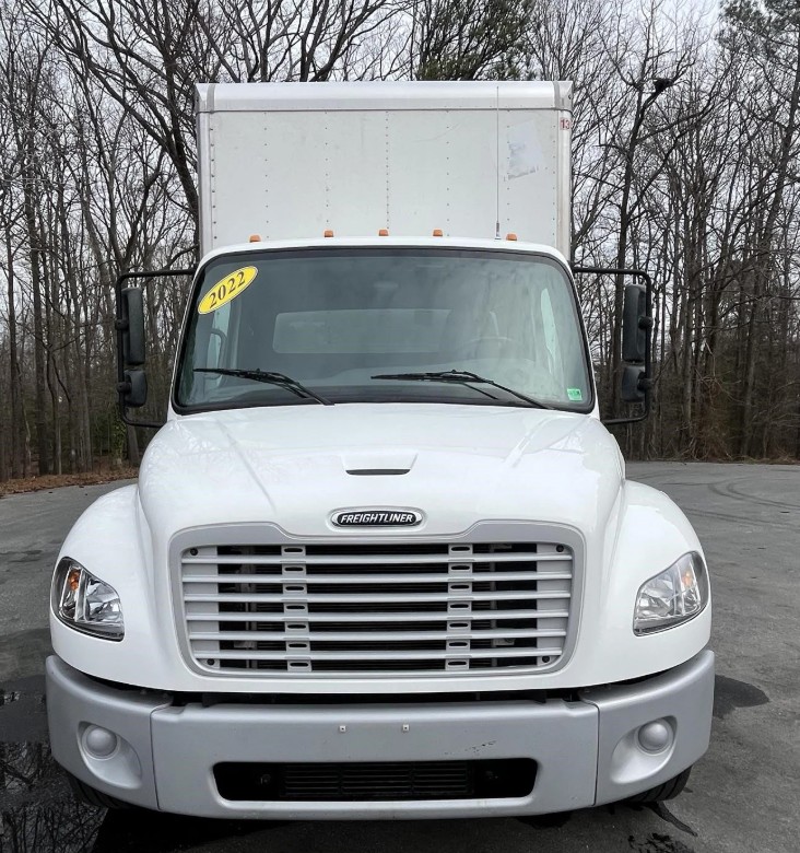 2022 Freightliner M2 106 2022 Freightliner M2 106 - image 2 of 6