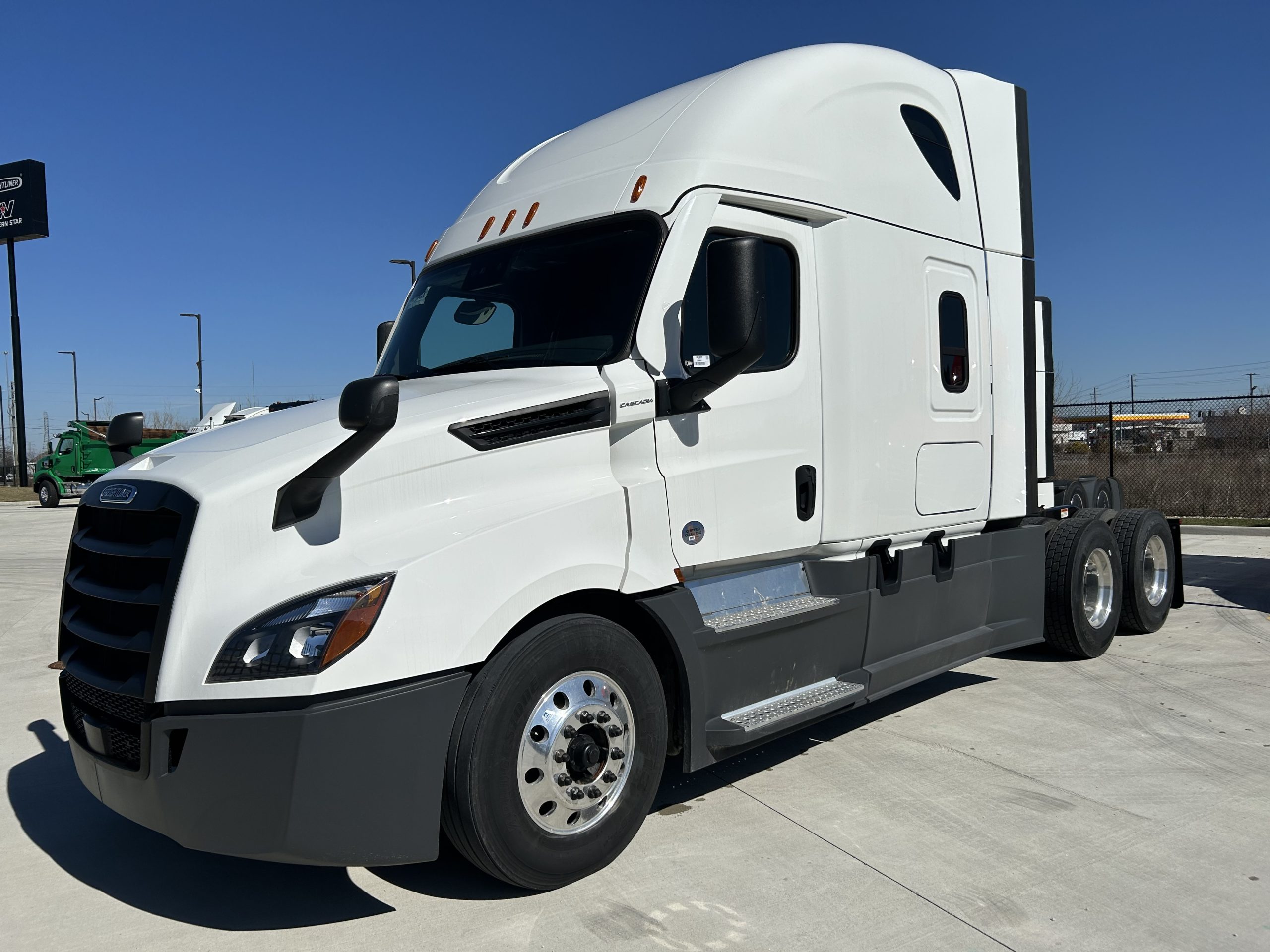 2023 Freightliner PT126 2023 Freightliner PT126 - image 1 of 6