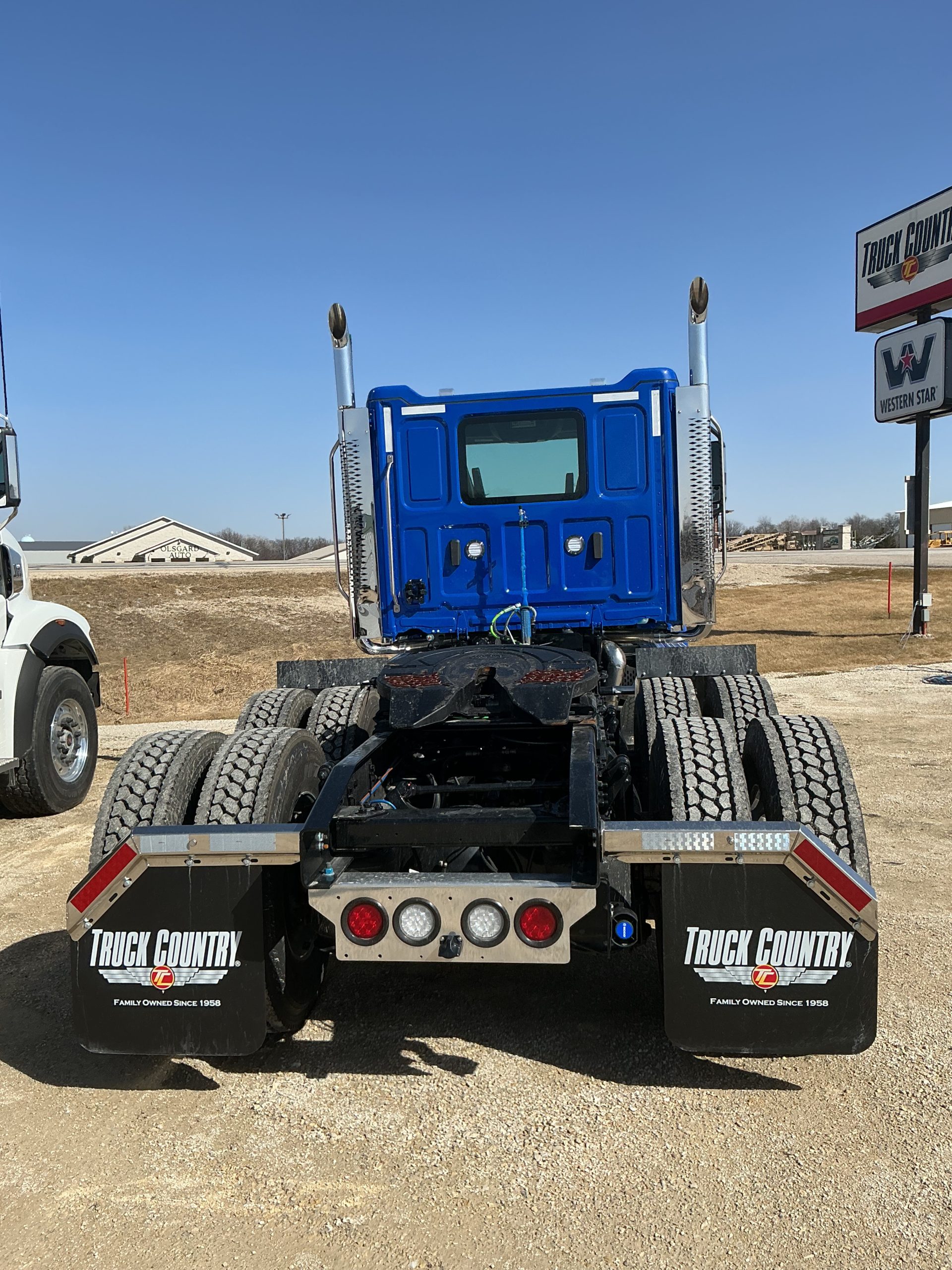 2027 Western Star 49X 2027 Western Star 49X - image 4 of 6