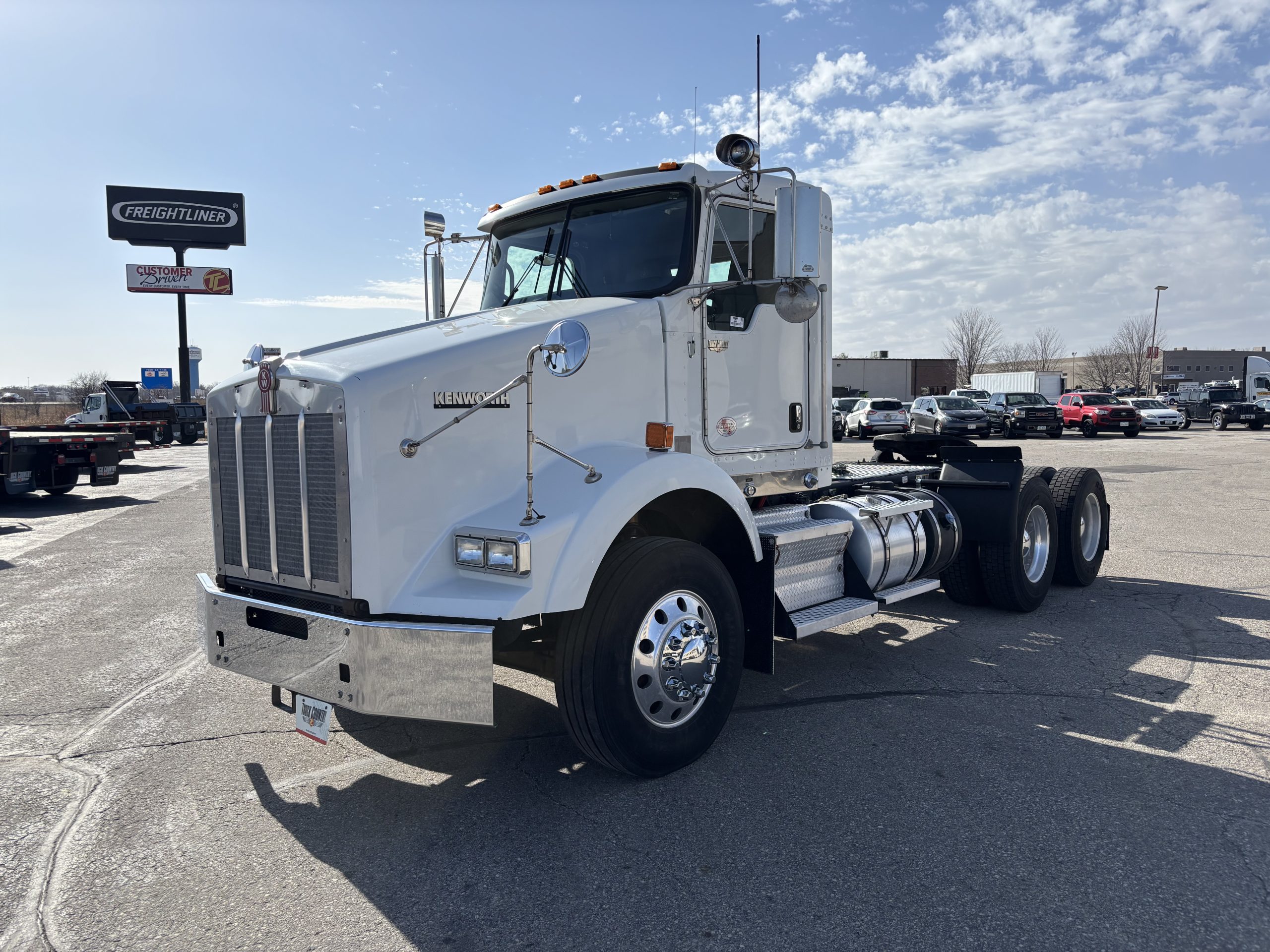 2020 Kenworth T800 2020 Kenworth T800 - image 1 of 6