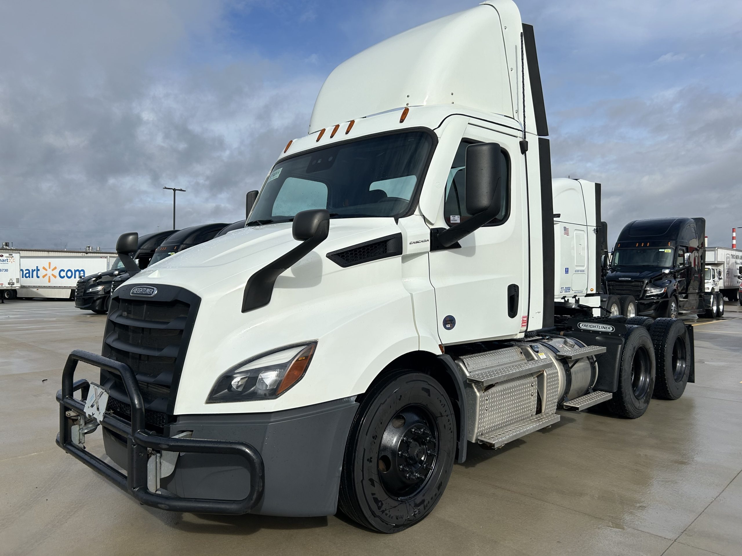 2021 Freightliner PE116DC 2021 Freightliner PE116DC - image 1 of 6