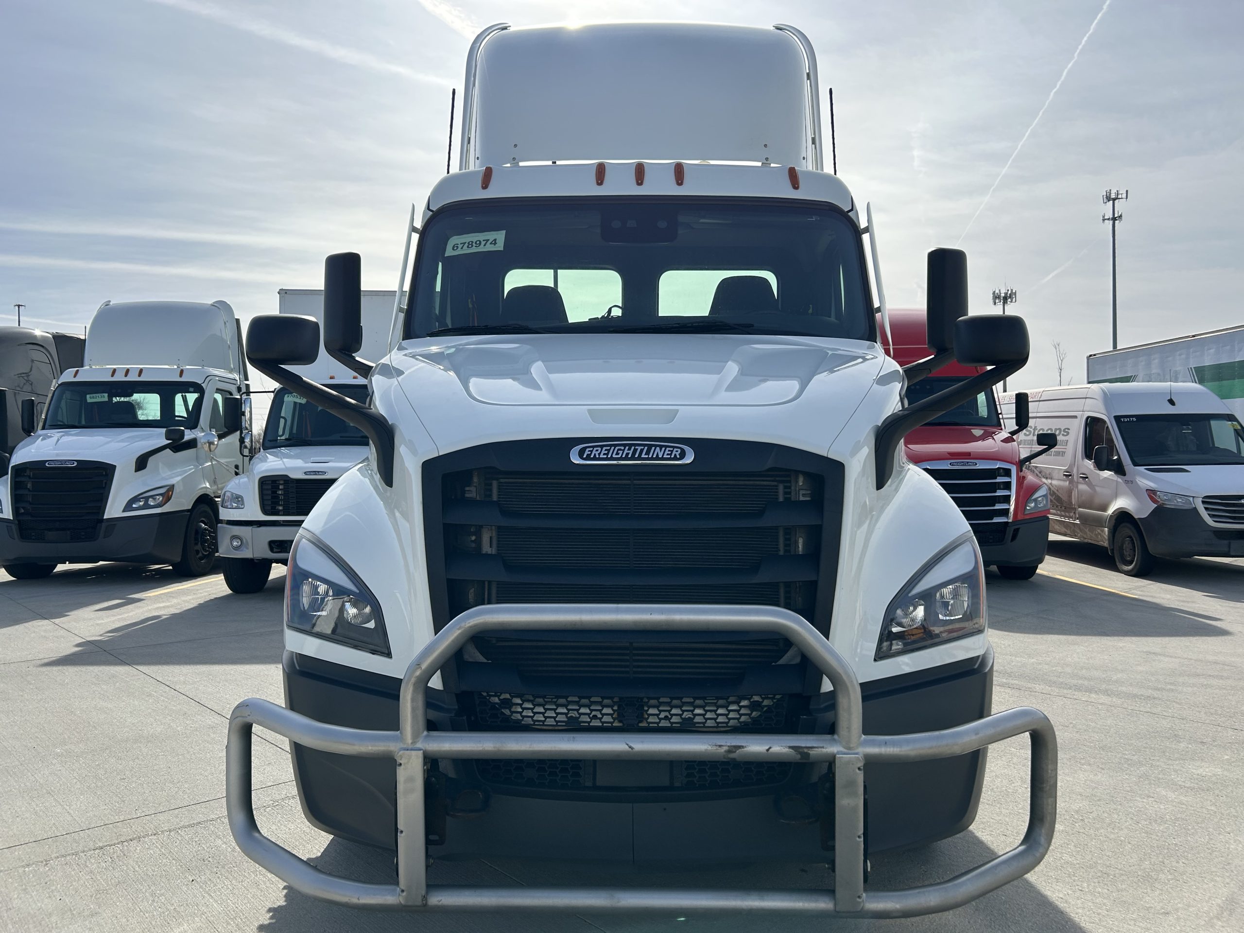 2021 Freightliner PE116DC 2021 Freightliner PE116DC - image 2 of 6