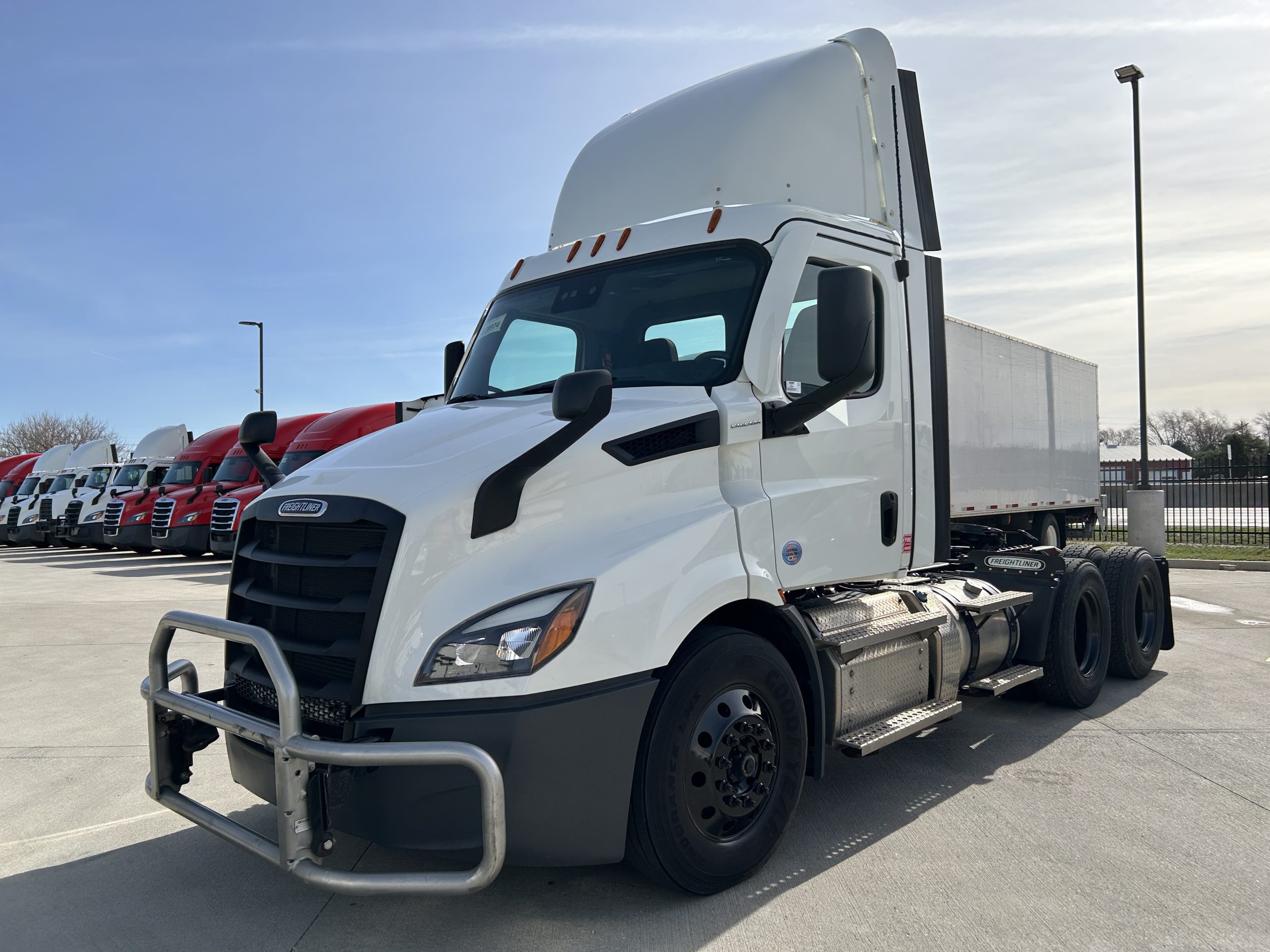 2021 Freightliner PE116DC 2021 Freightliner PE116DC - image 1 of 6