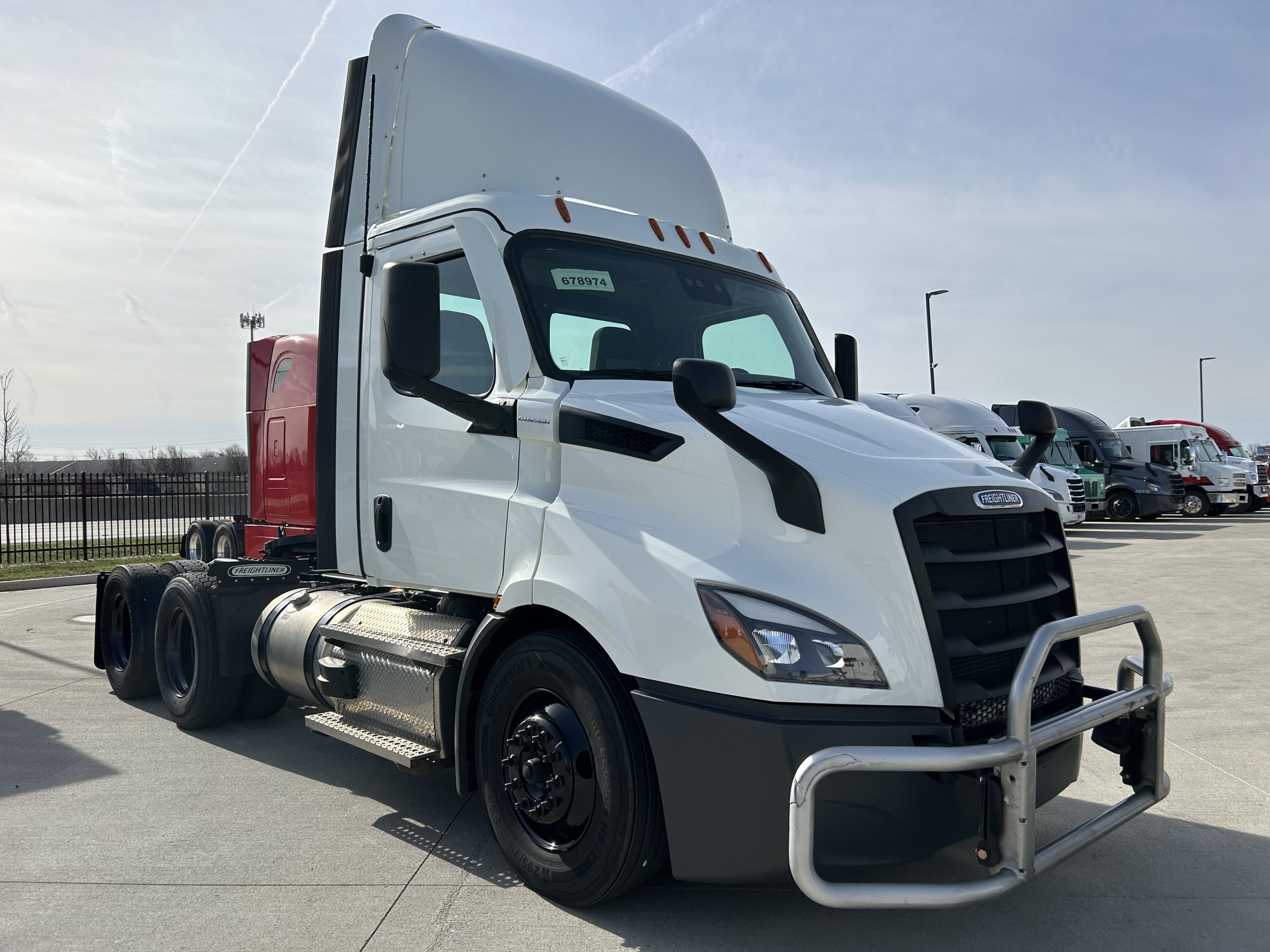 2021 Freightliner PE116DC 2021 Freightliner PE116DC - image 3 of 6