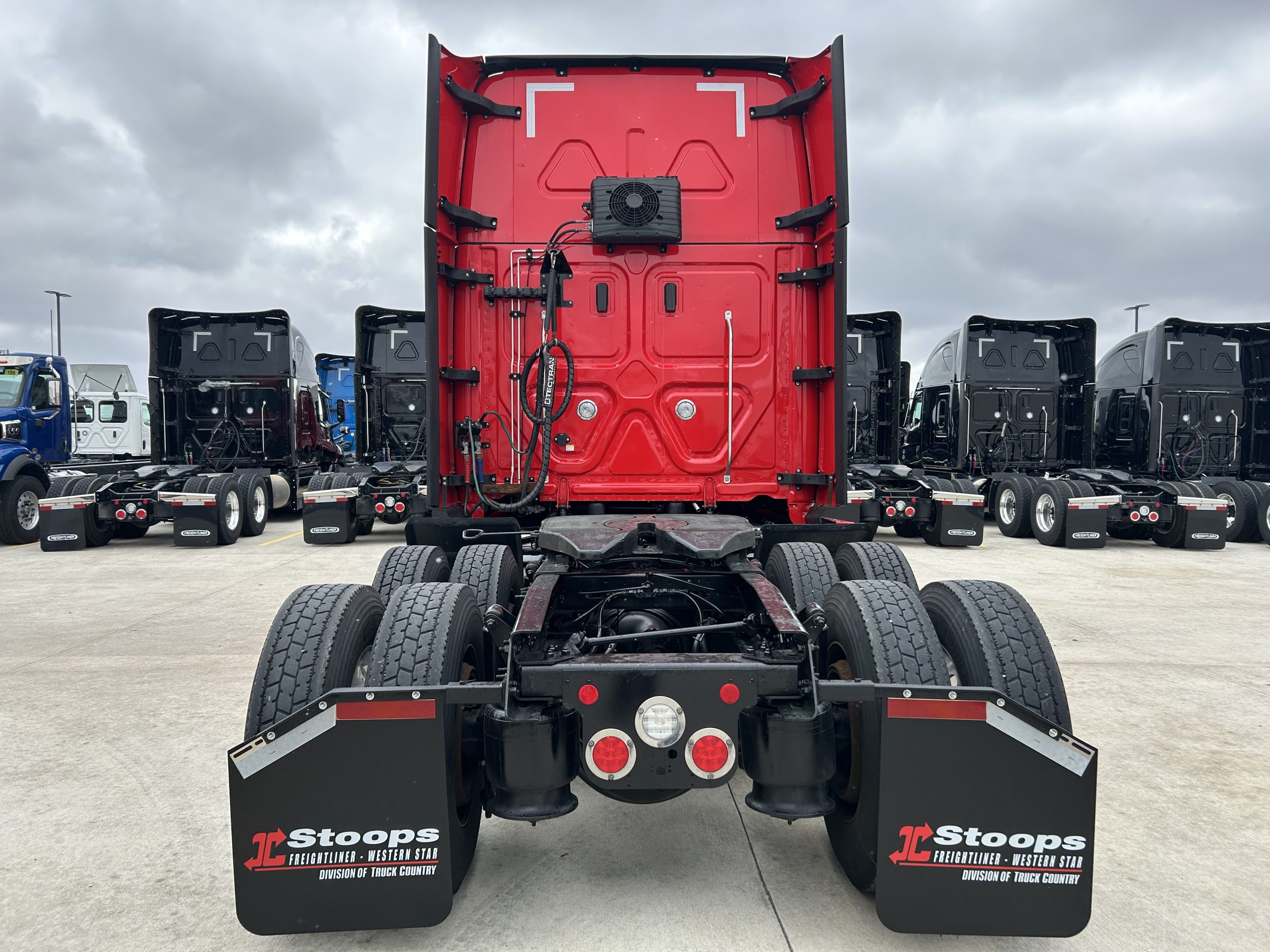 2022 Freightliner PT126SLP 2022 Freightliner PT126SLP - image 4 of 6