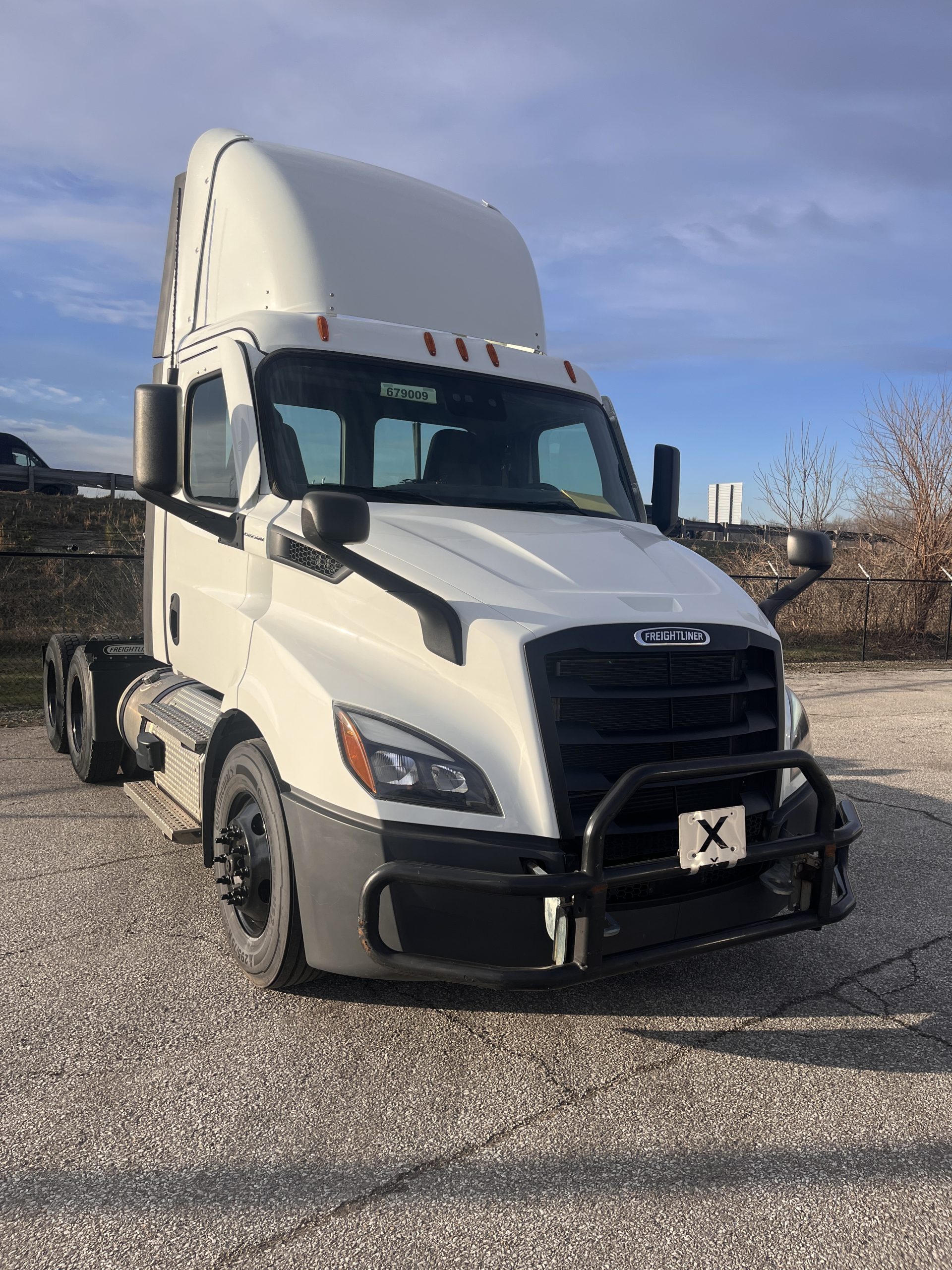 2021 Freightliner PE116DC 2021 Freightliner PE116DC - image 1 of 6
