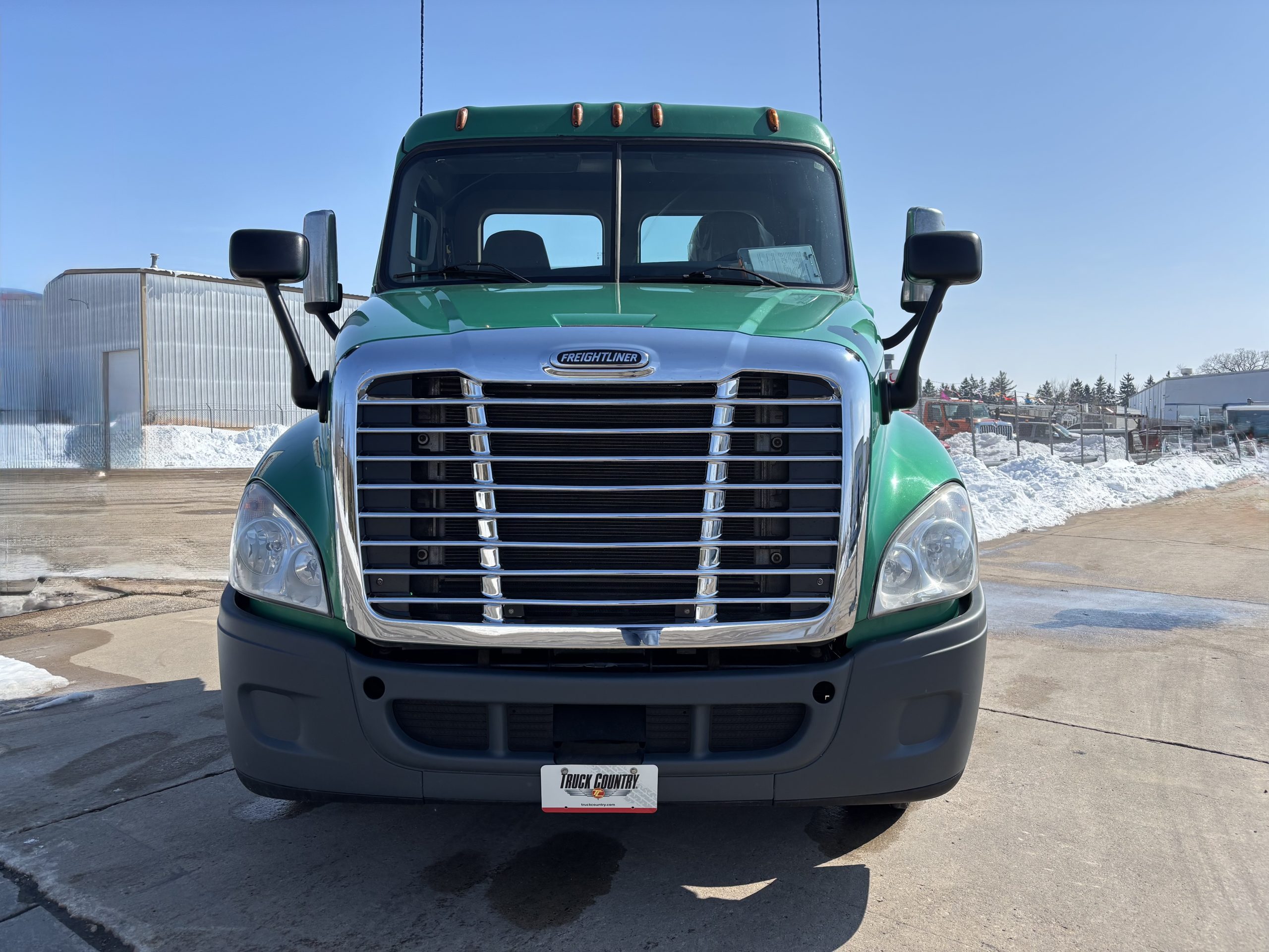 2017 Freightliner CA113 2017 Freightliner CA113 - image 2 of 6