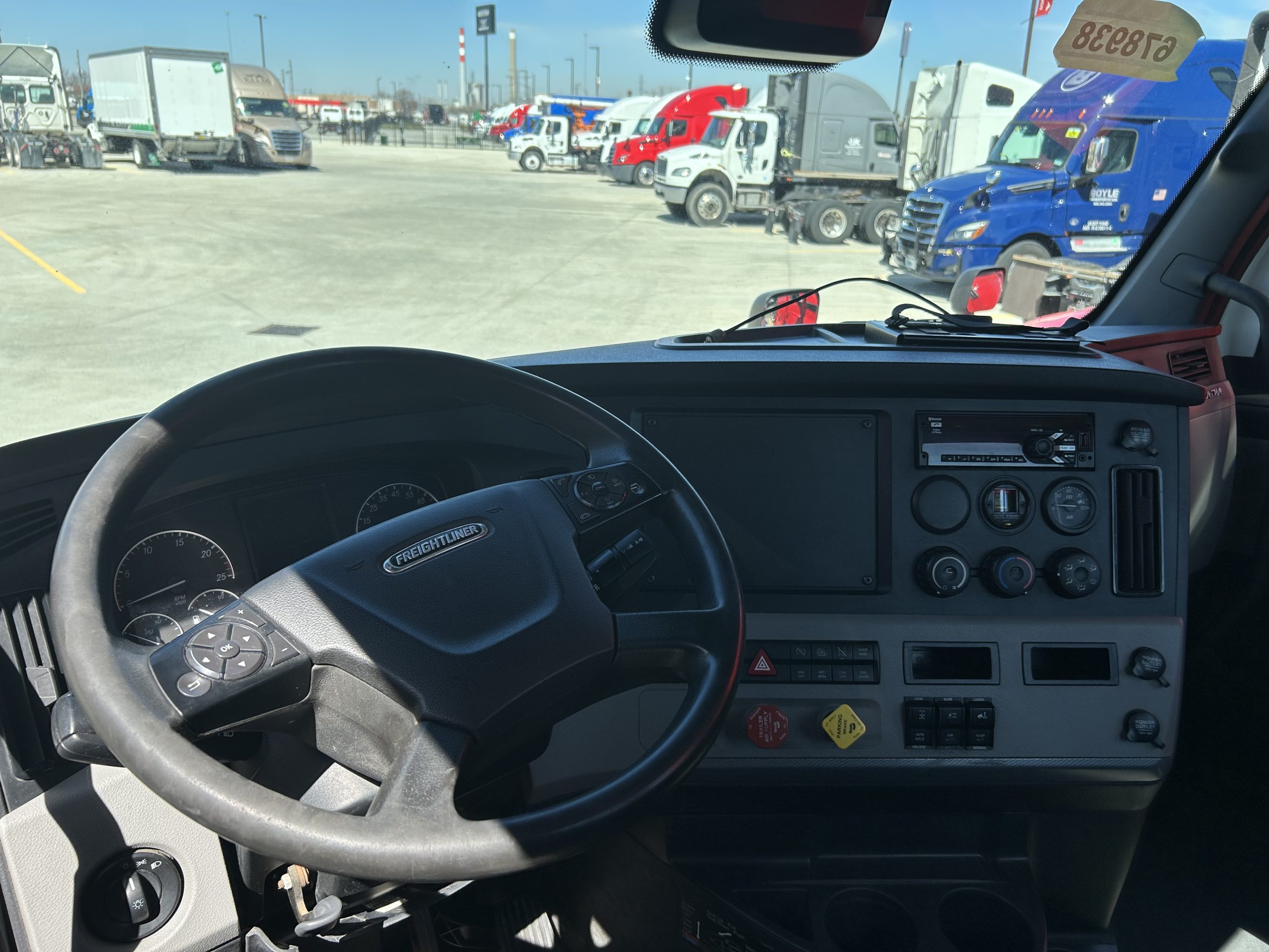 2021 Freightliner PE116DC 2021 Freightliner PE116DC - image 5 of 6