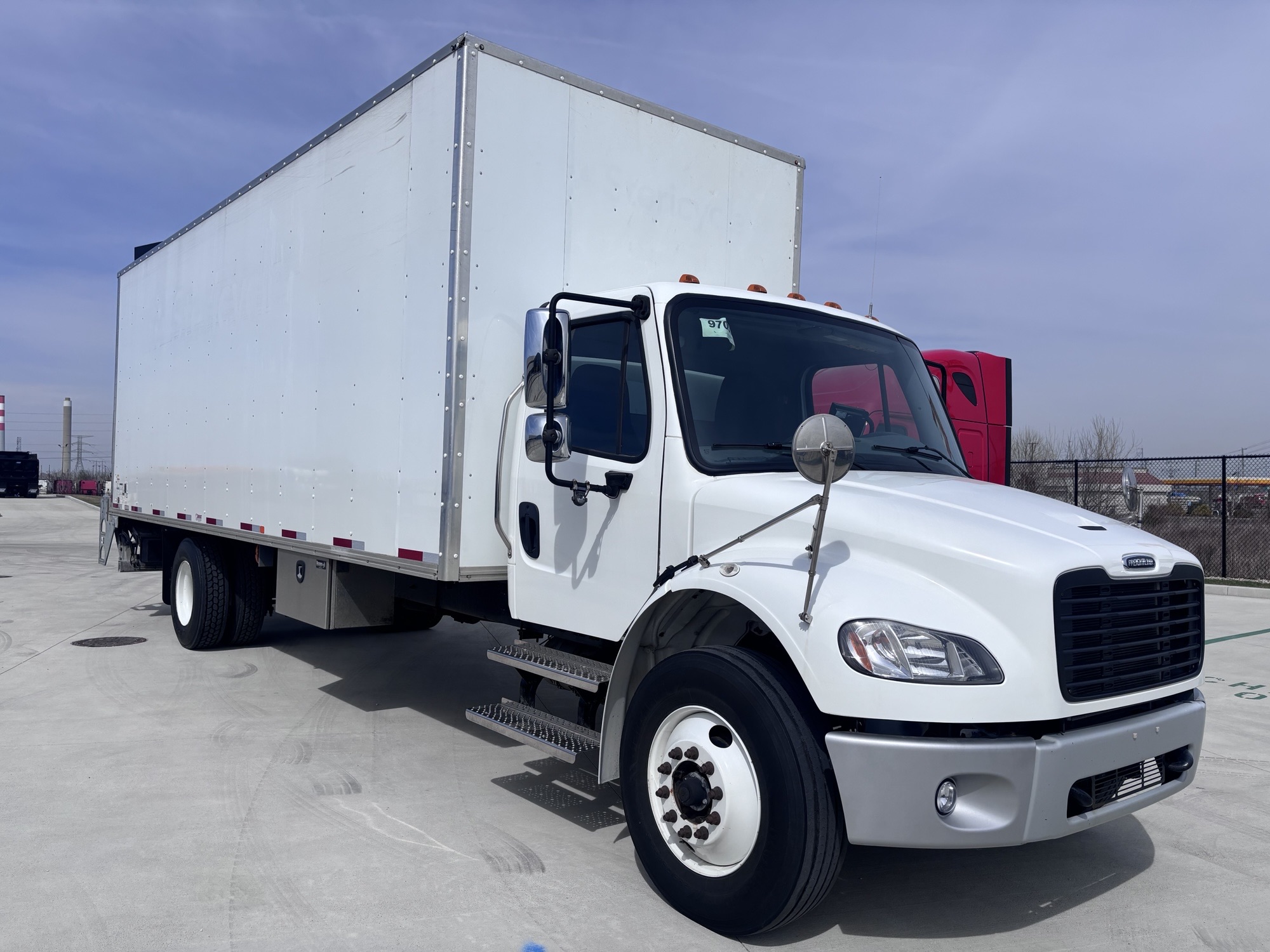 2021 Freightliner M2 106 2021 Freightliner M2 106 - image 3 of 5