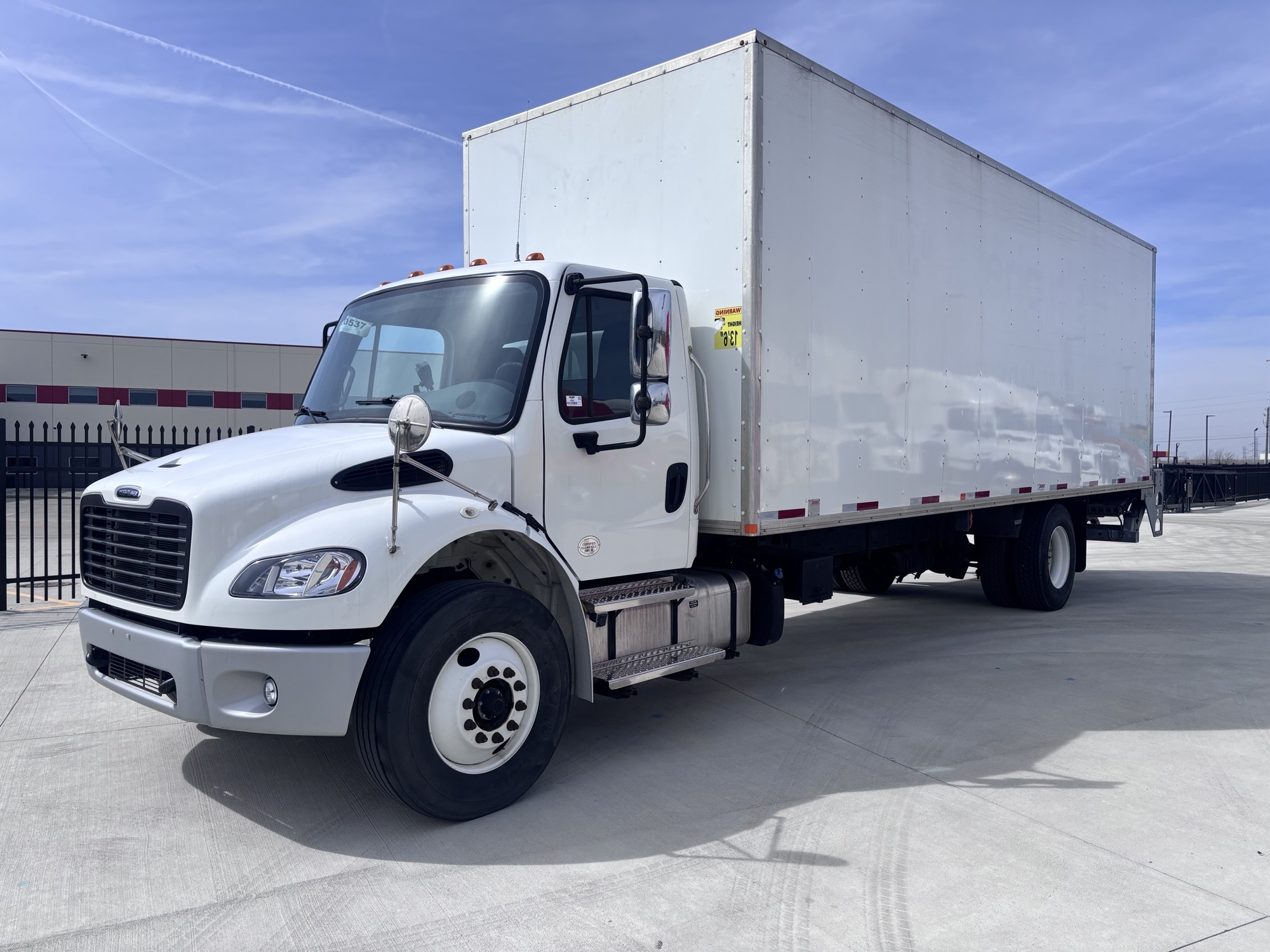 2021 Freightliner M2 106 2021 Freightliner M2 106 - image 1 of 5