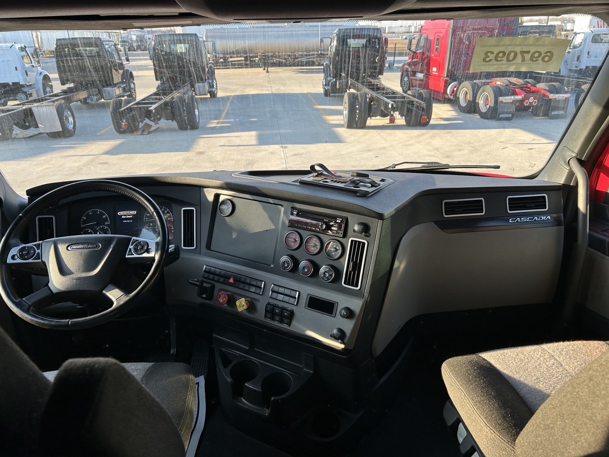 2021 Freightliner PT126SLP 2021 Freightliner PT126SLP - image 5 of 6