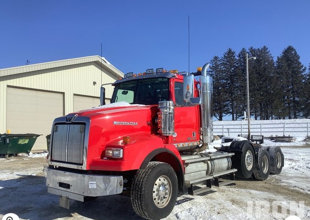 2015 Western Star 4900SA 068Rf00000cQKI9 2015 Western Star 4900SA 068Rf00000cQKI9