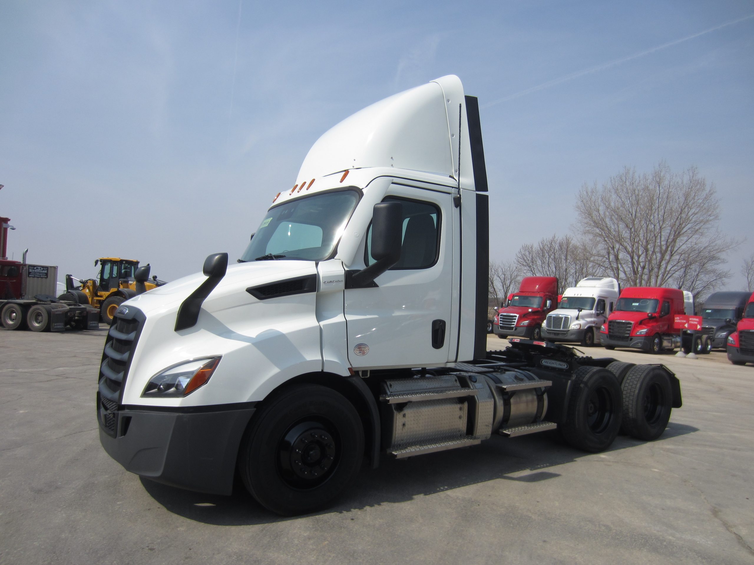 2021 Freightliner PE116DC 2021 Freightliner PE116DC - image 1 of 6